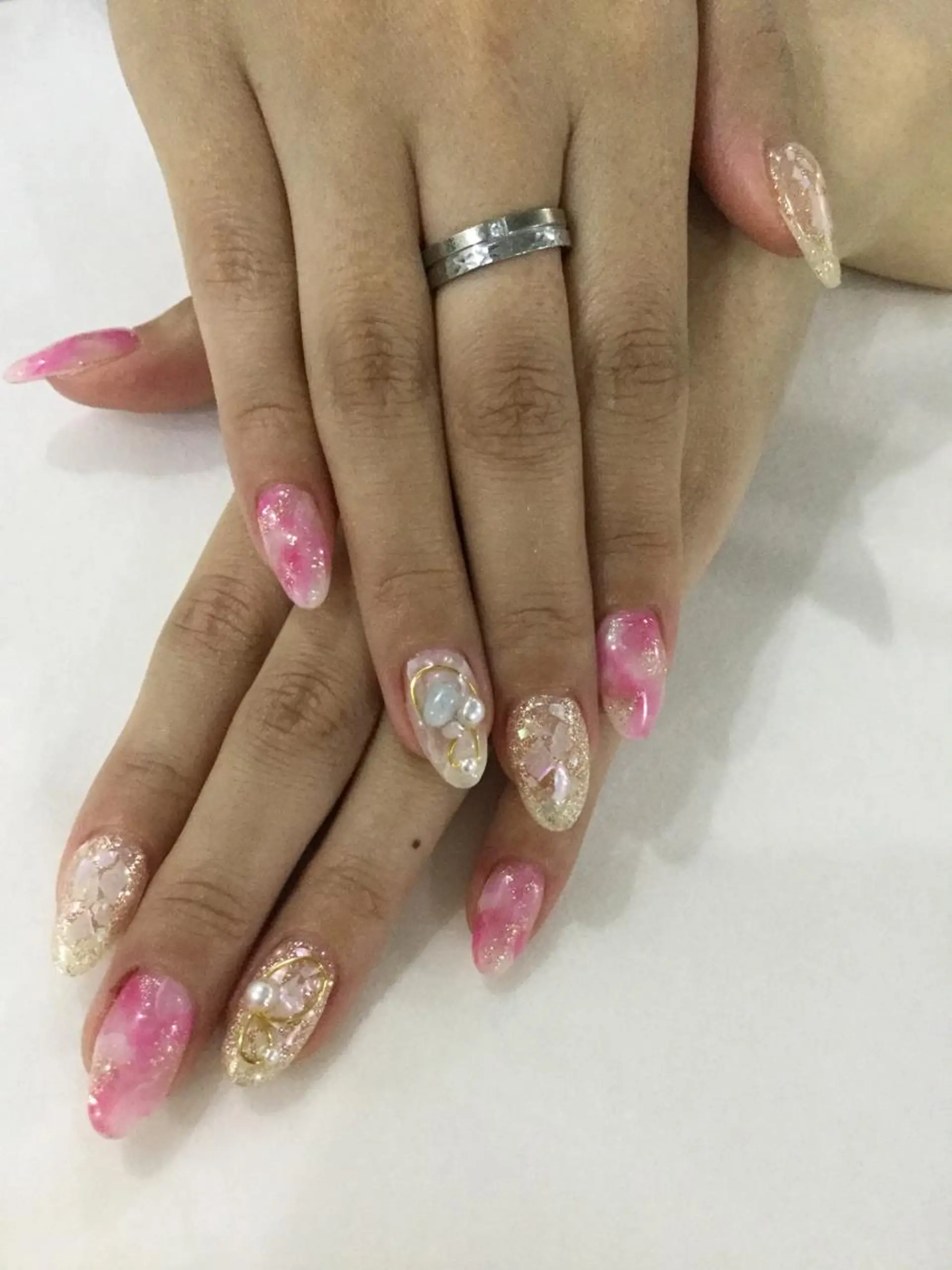 ネイル ハンドネイル 💎🐰 saki. m 🐰💎のネイルデザイン