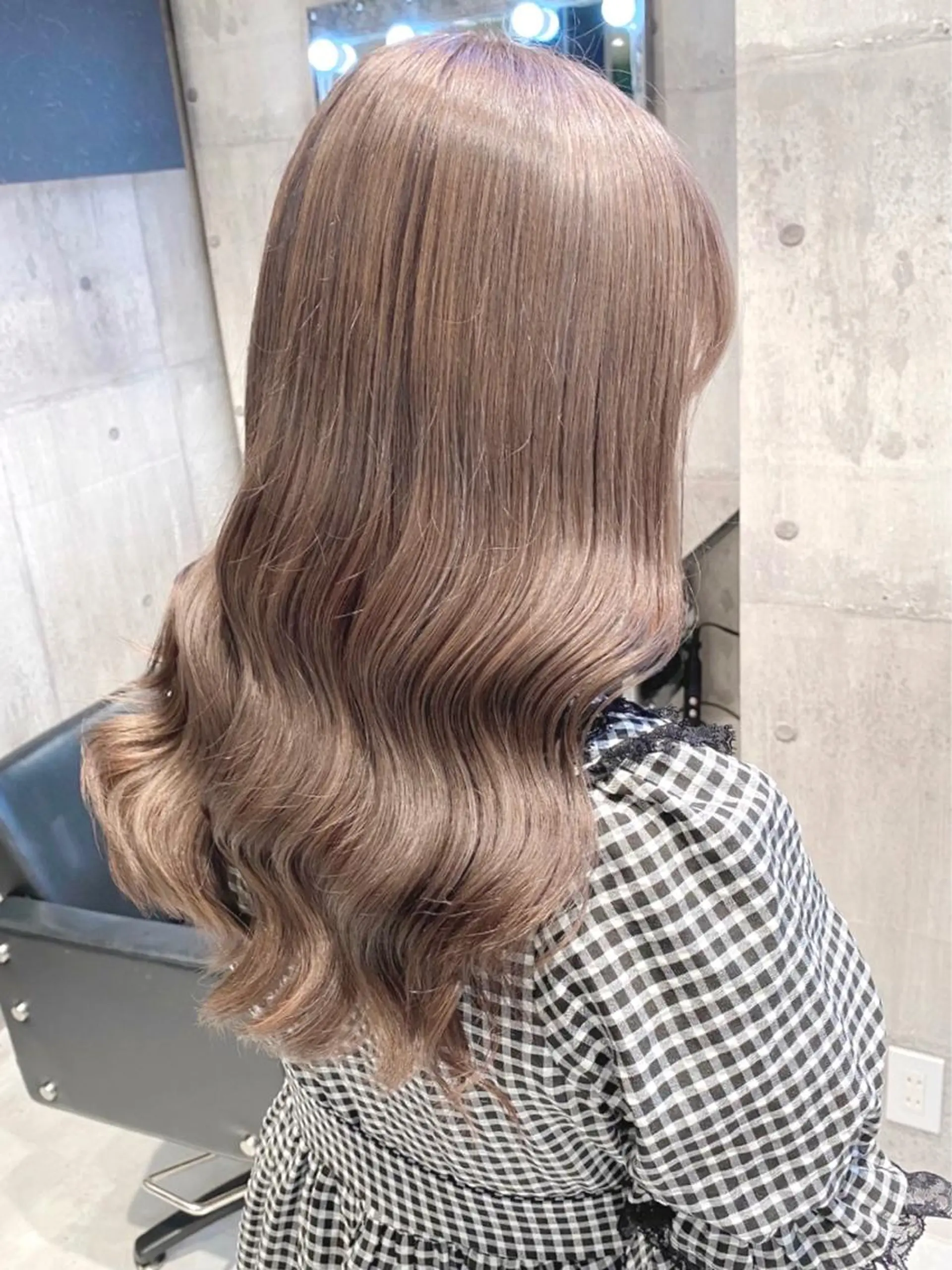 セミロング カラー 韓国ヘア特化💍 tiam💍ブリーチのヘアスタイル