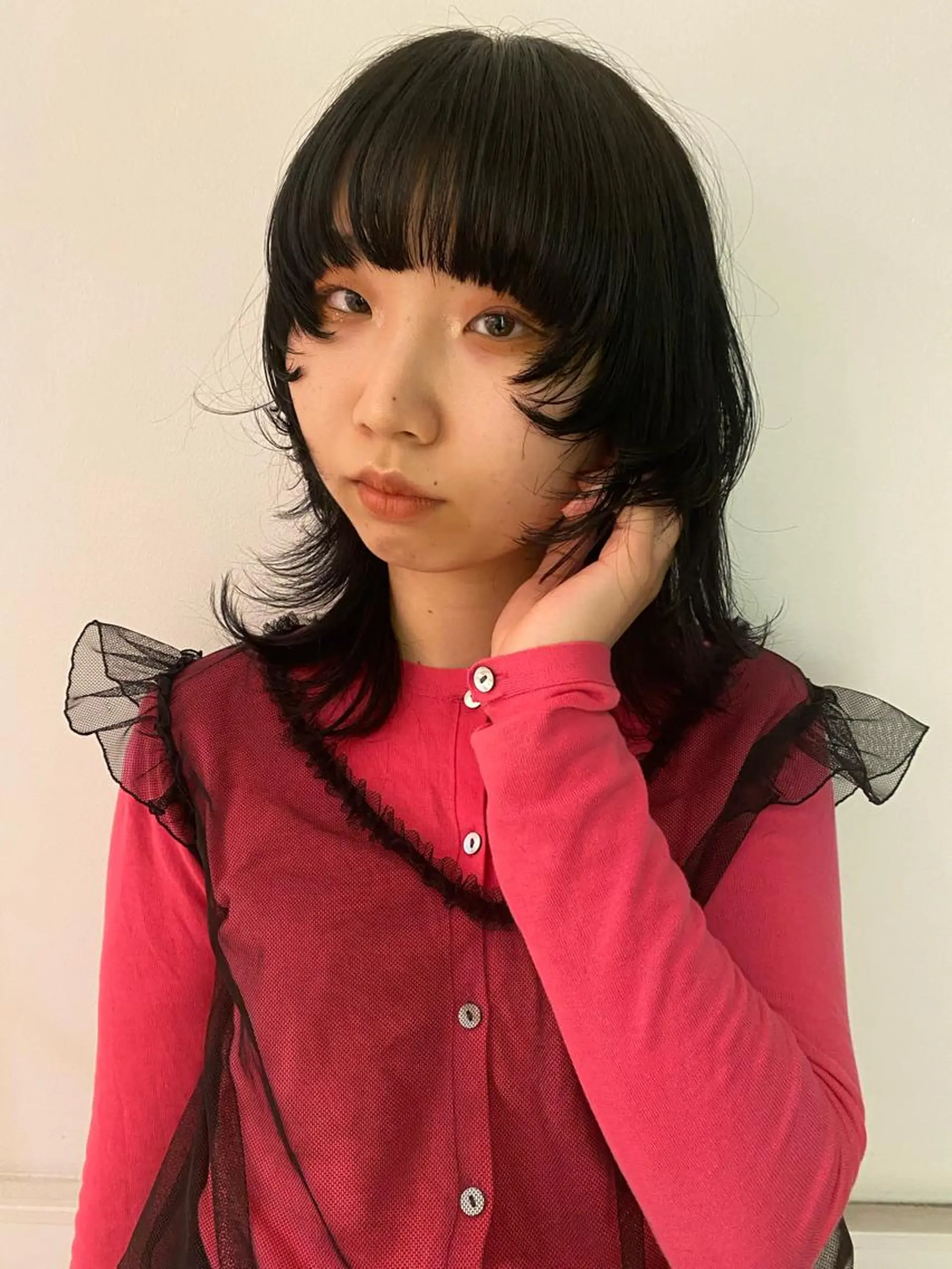 ミディアム saya🌿レイヤー カット/透明感カラーのヘアスタイル