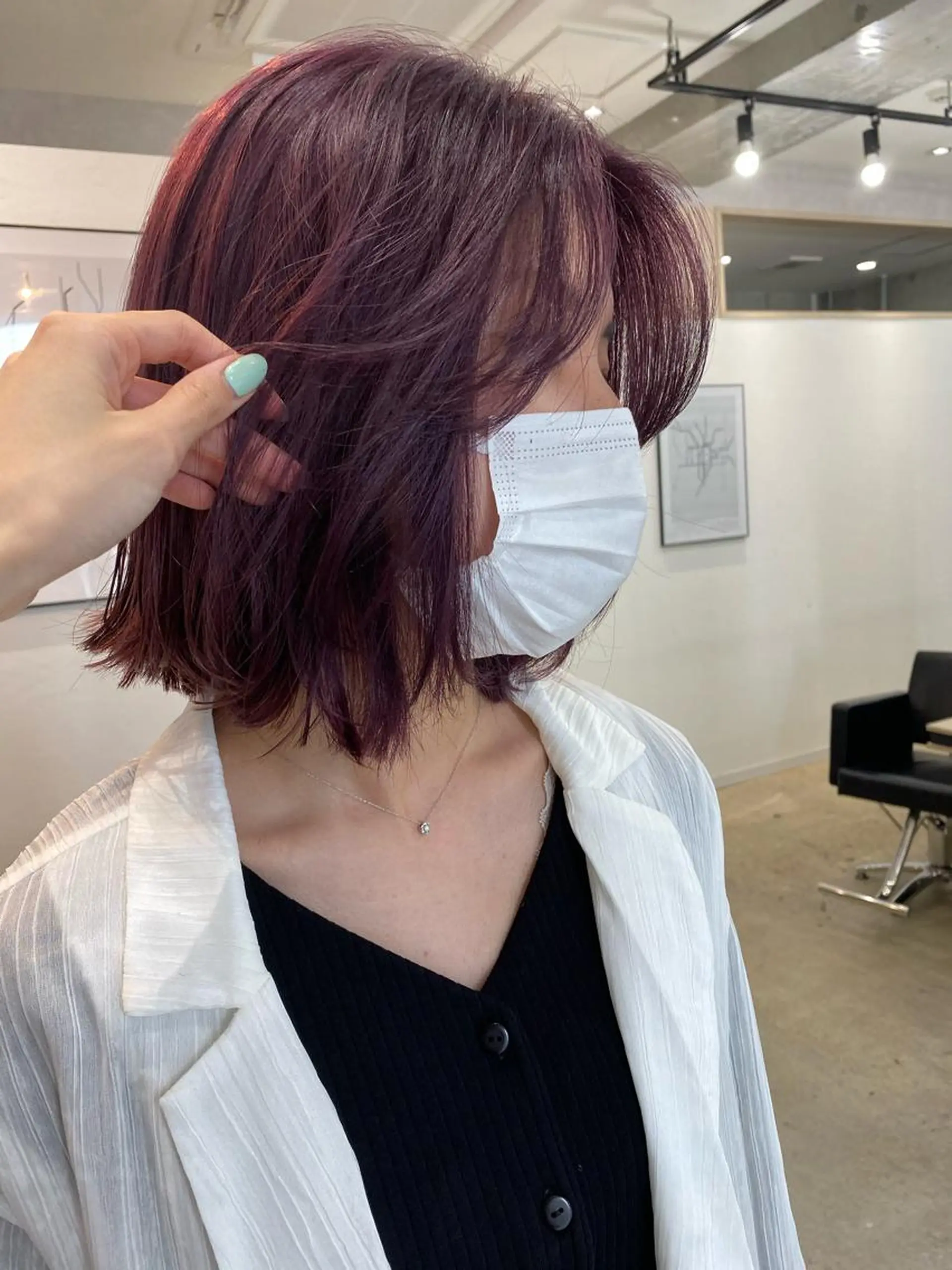 ミディアム カラー オリーブ/アッシュ やわらか透明感カラーのヘアスタイル