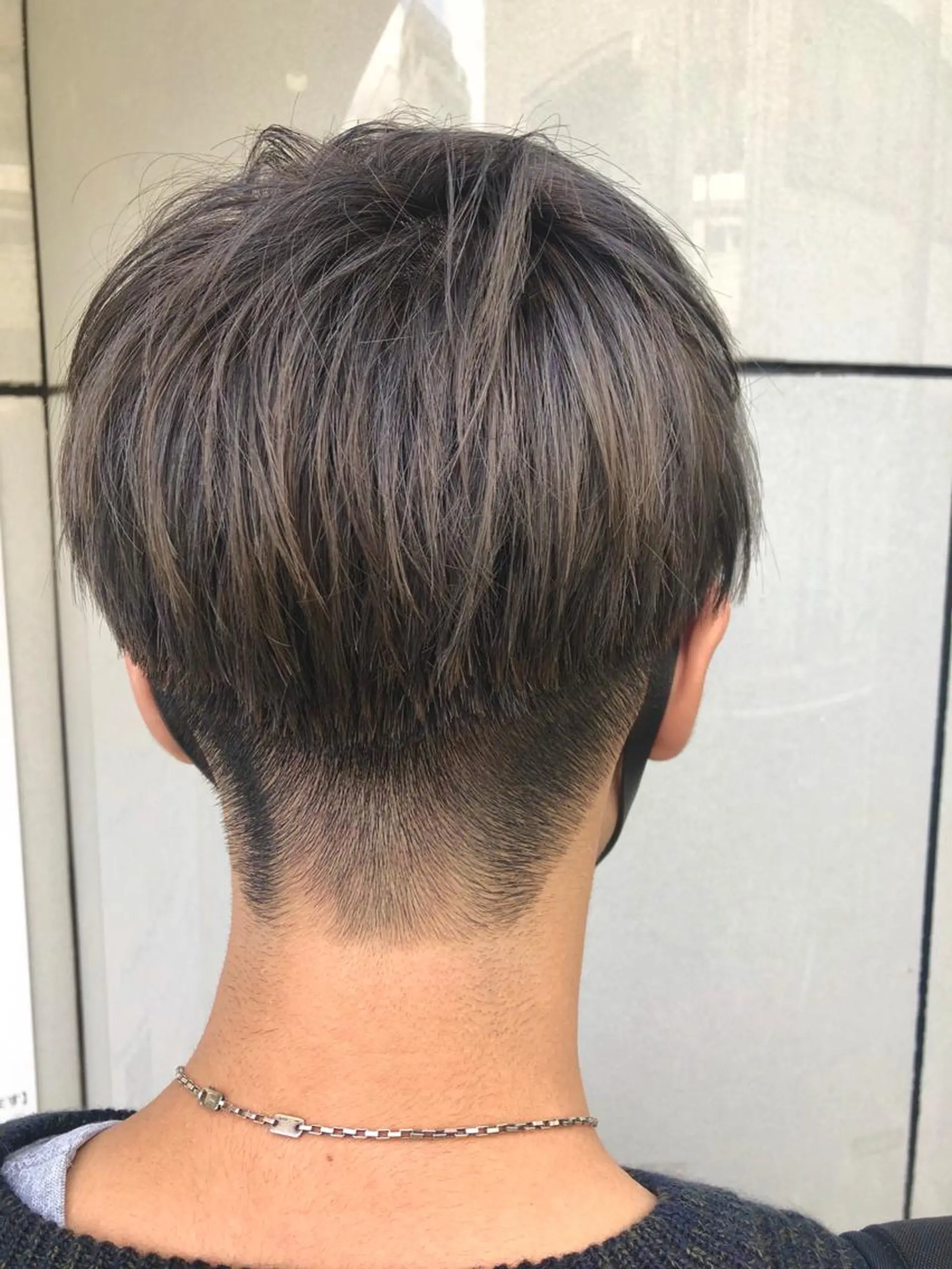 ショート カラー メンズ 千葉 洋平のヘアスタイル
