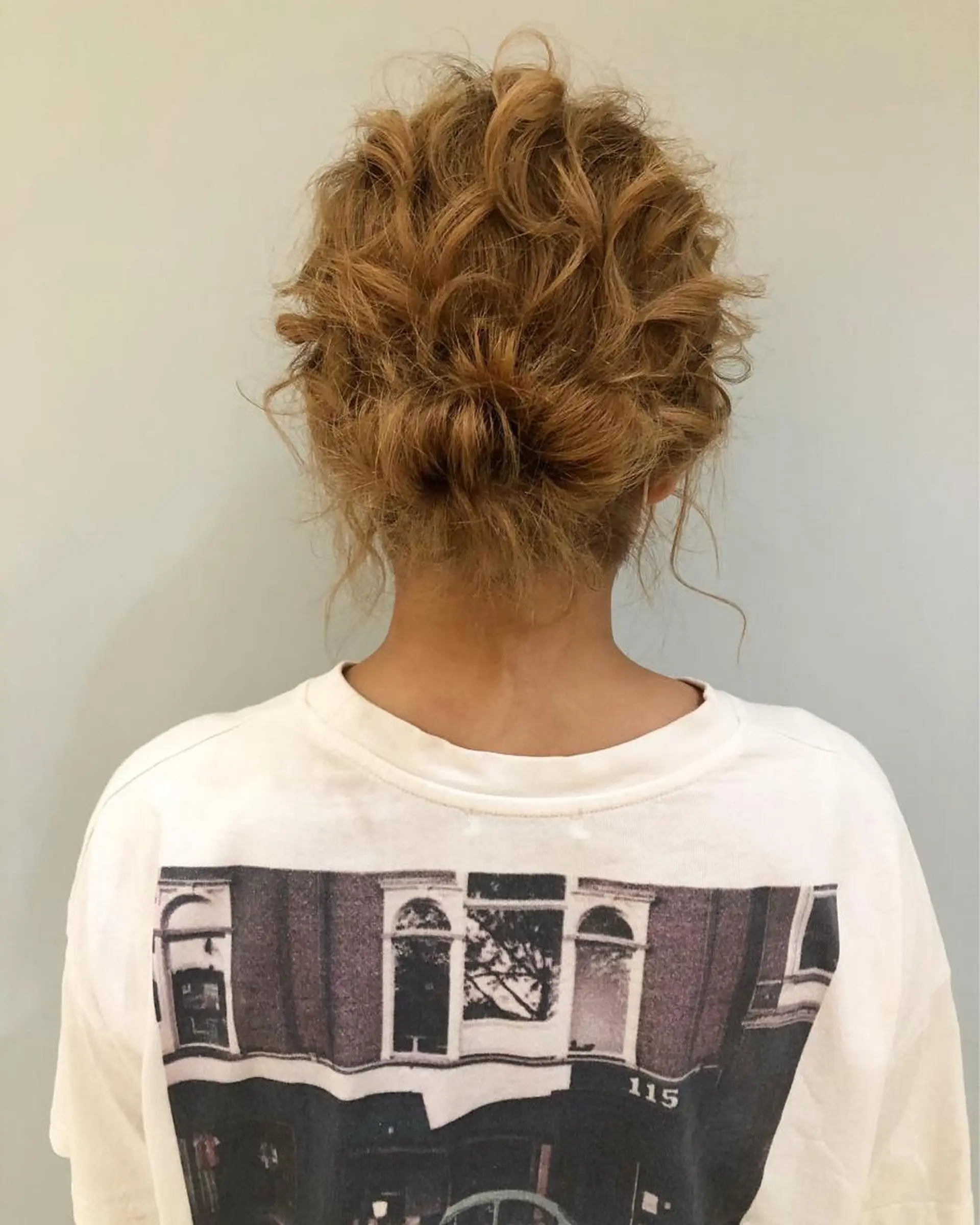 ヘアアレンジ ケアブリーチ/ エクステ/レイヤーのヘアスタイル