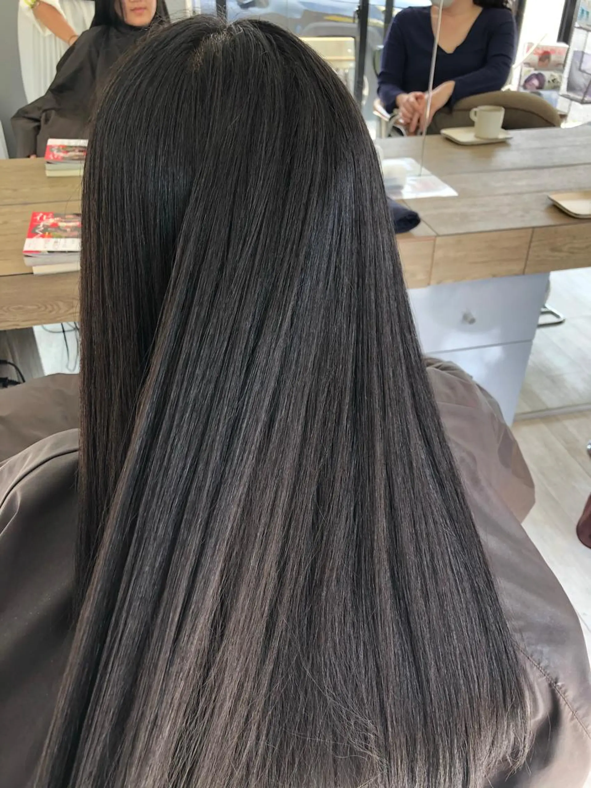 ロング カット 縮毛矯正 トリートメント 山田 香織のヘアスタイル