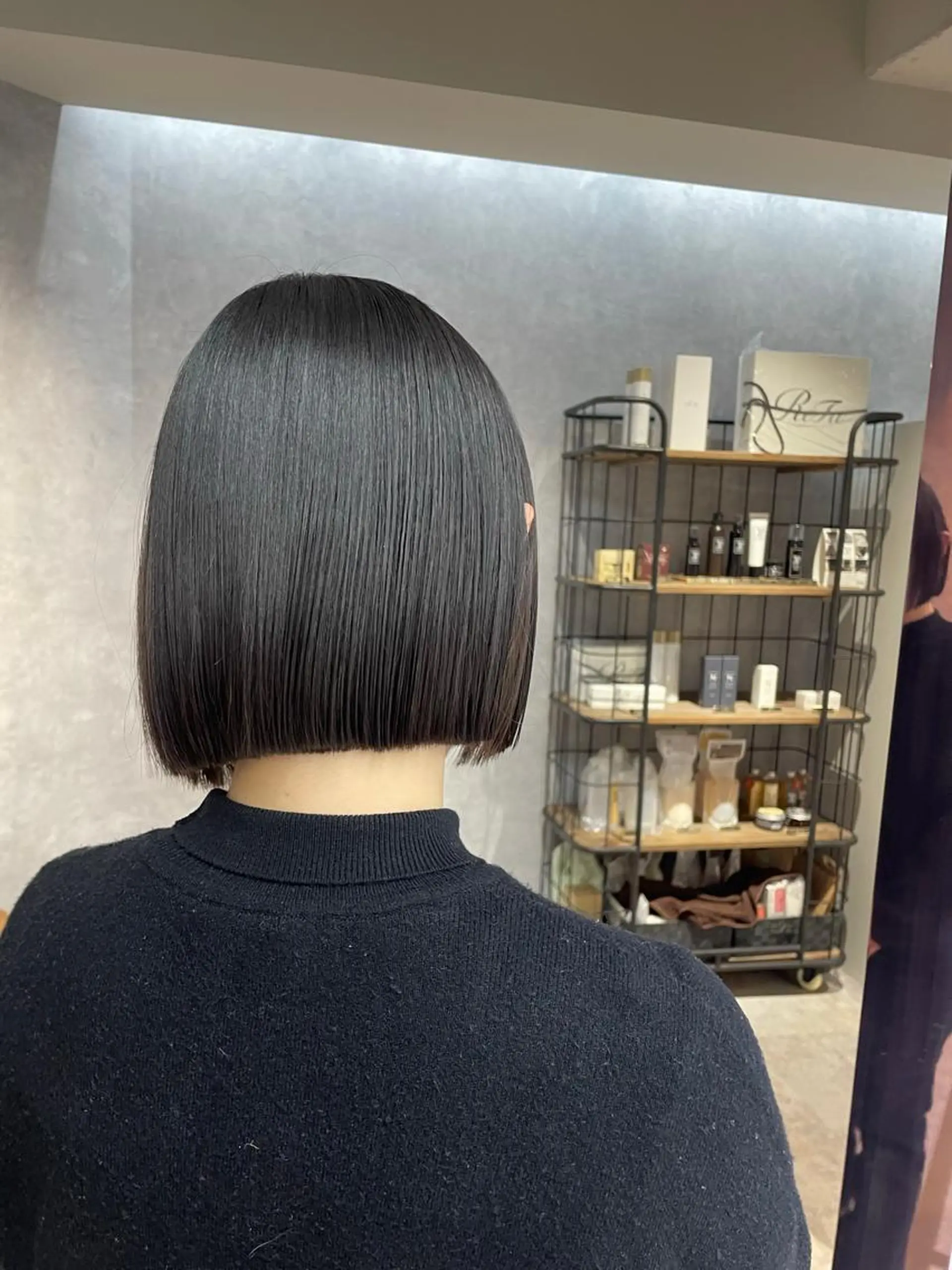 ミディアム ボブ Cielro【 シェイロ 】所属・Cielro/ダブル カラー/西田咲希のヘアスタイル