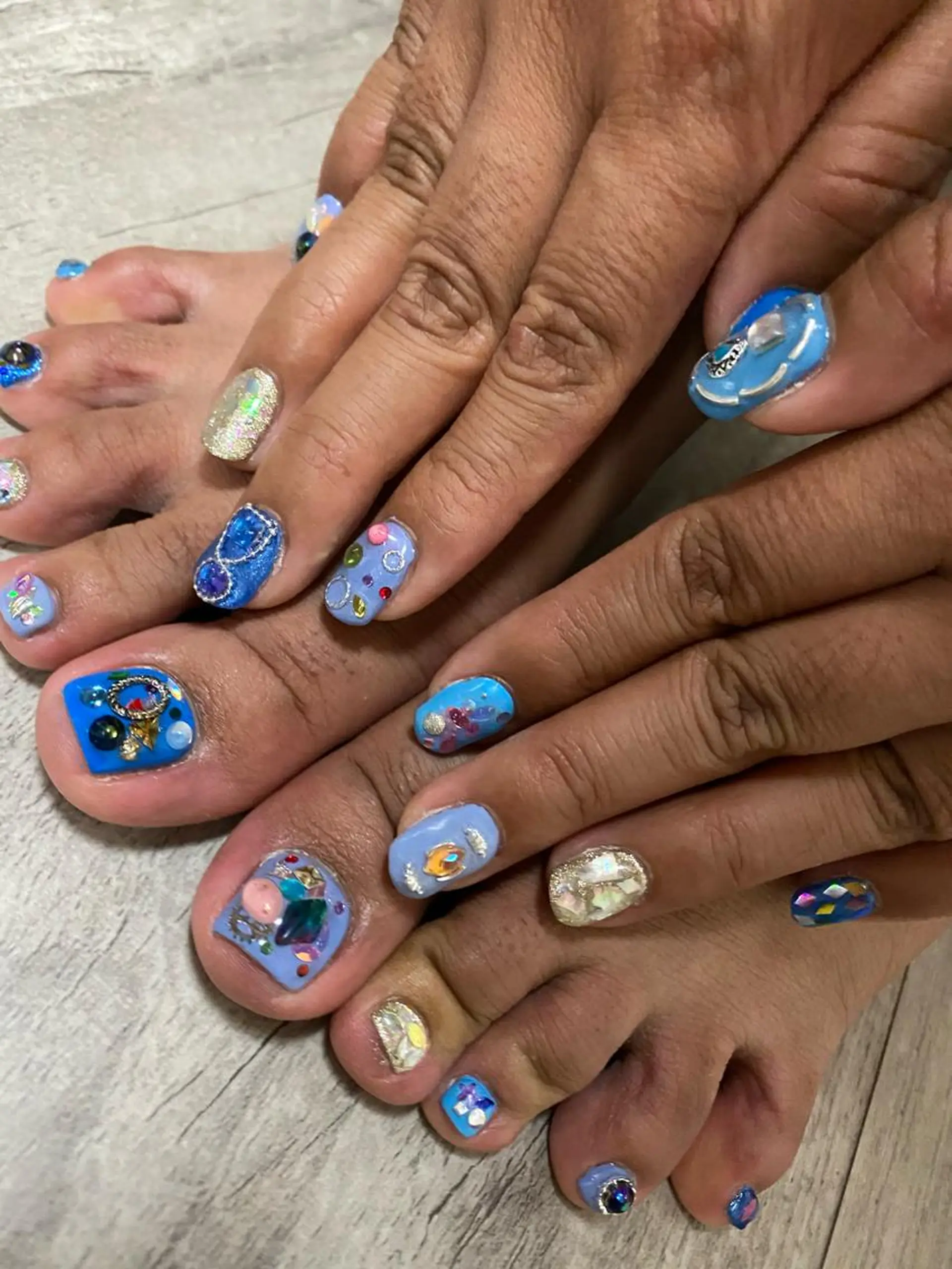 ネイル ハンドネイル ハンドケア 安藤 Charlotteのネイルデザイン