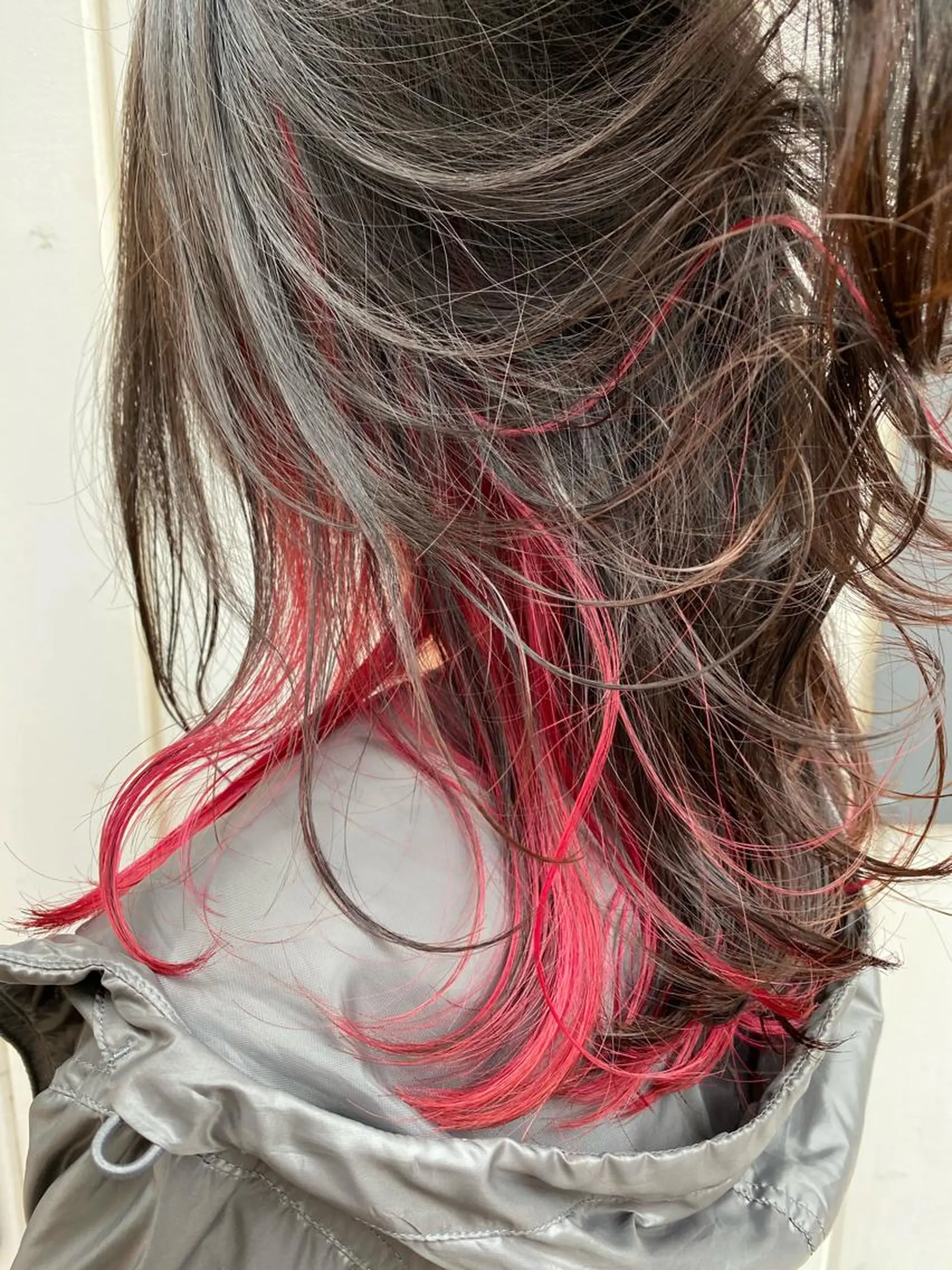 カラー インナーカラー 井上 舞のヘアスタイル