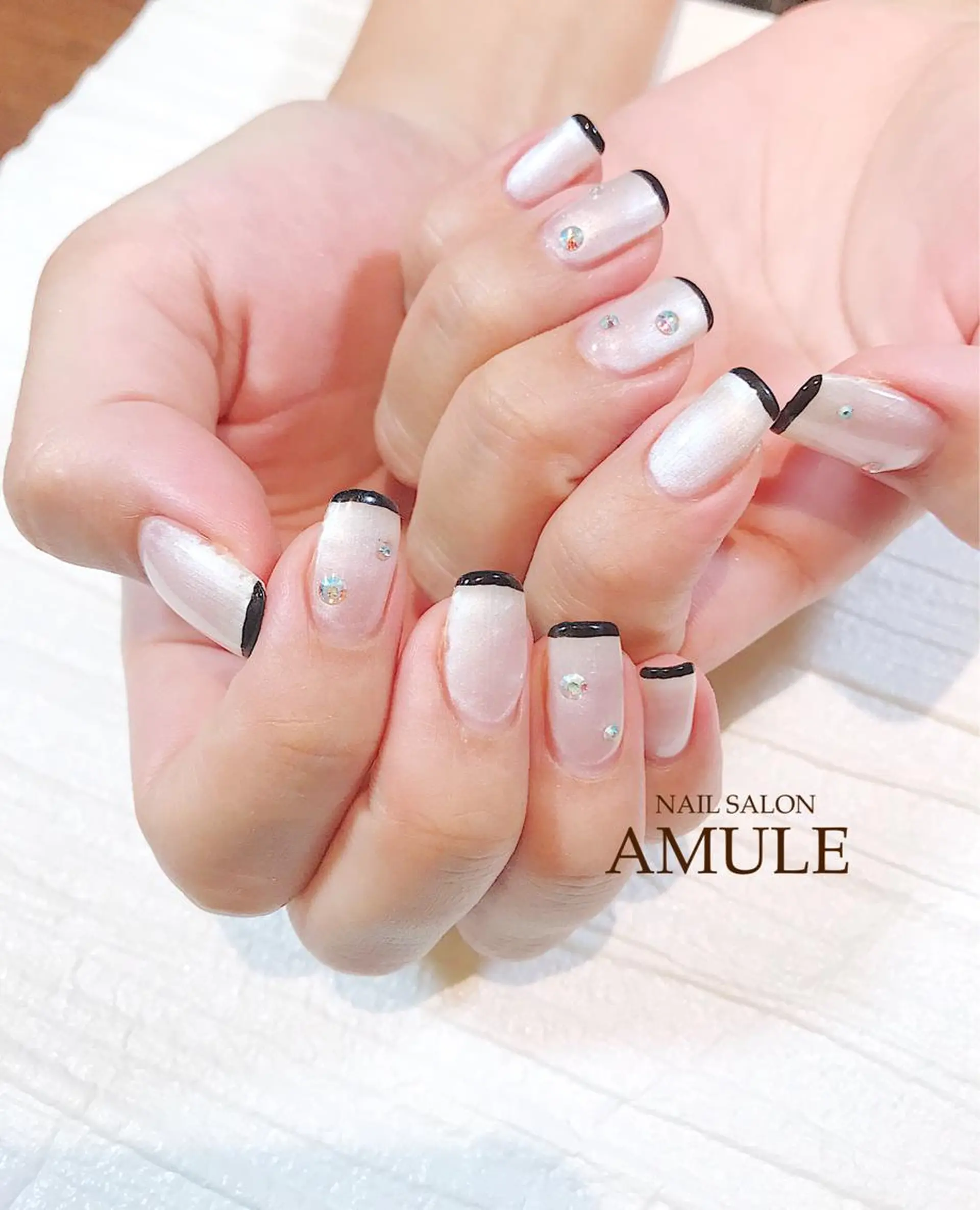 ネイル フレンチネイル ワンカラーネイル ストーンネイル ハンドネイル NAILSALON AMULEのネイルデザイン