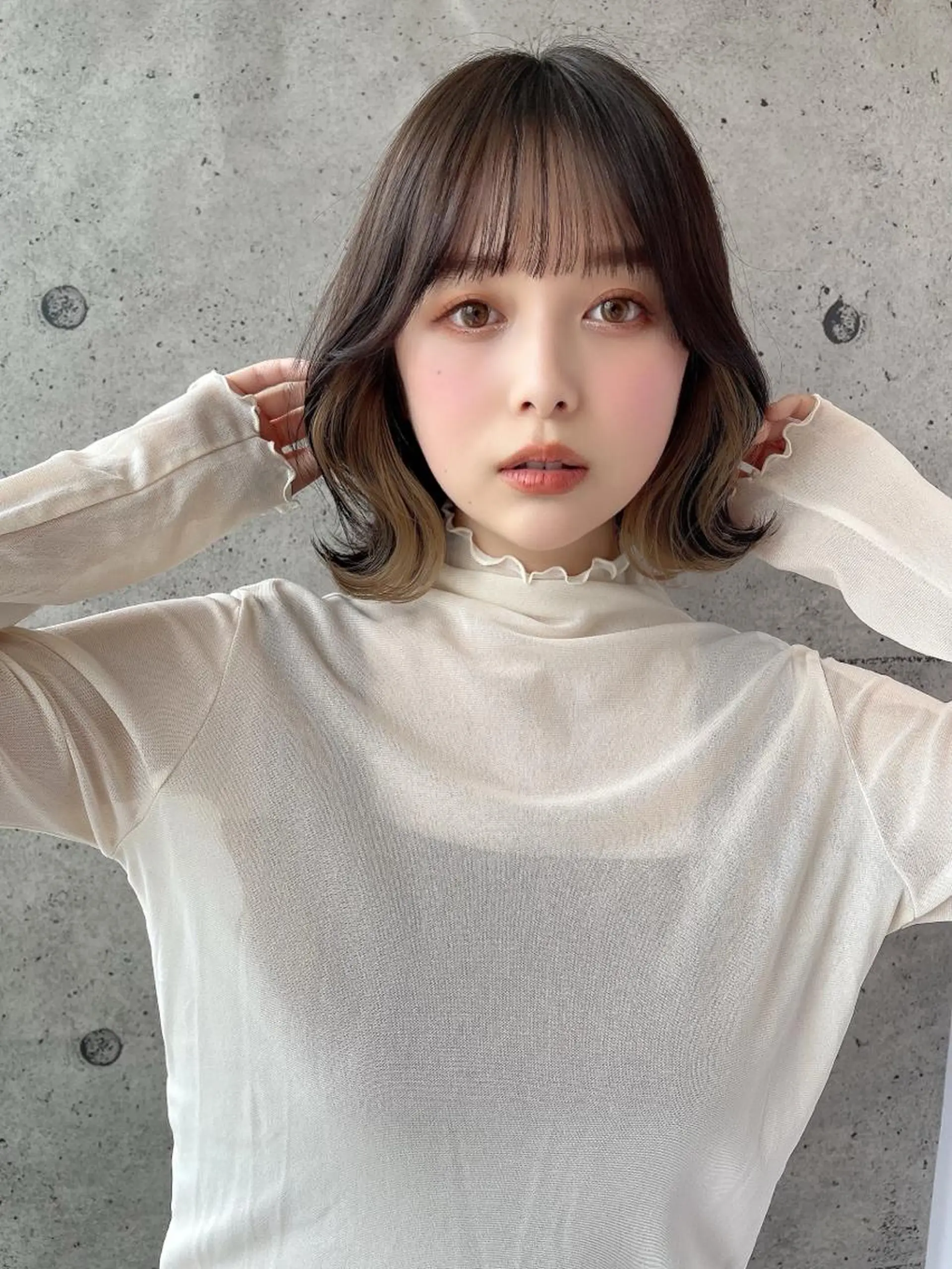 ミディアム カラー パーマ ヘアアレンジ イルミナカラー ボブ くびれヘア 髪質改善 韓国風ヘア 日本一の小顔カット/ ボブ/顔周り/韓国のヘアスタイル