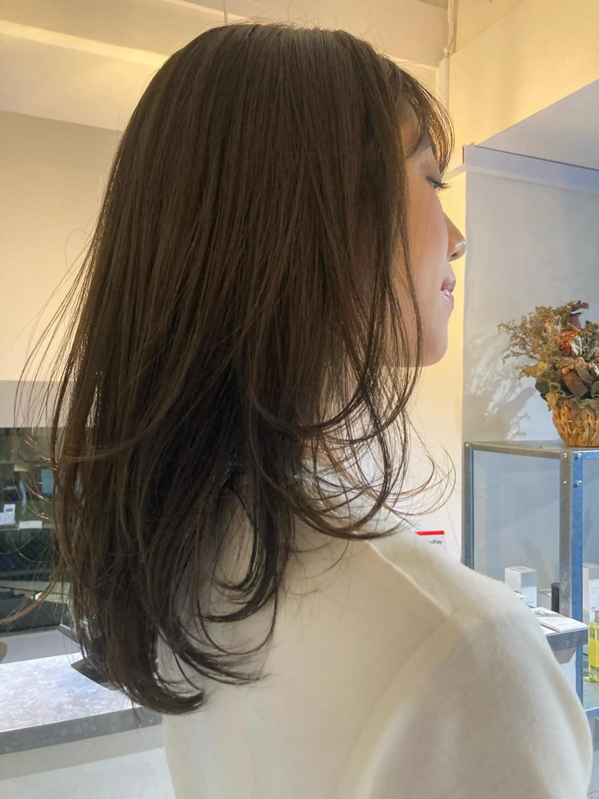 セミロング カラー レイヤーカット 佐伯 和佳のヘアスタイル