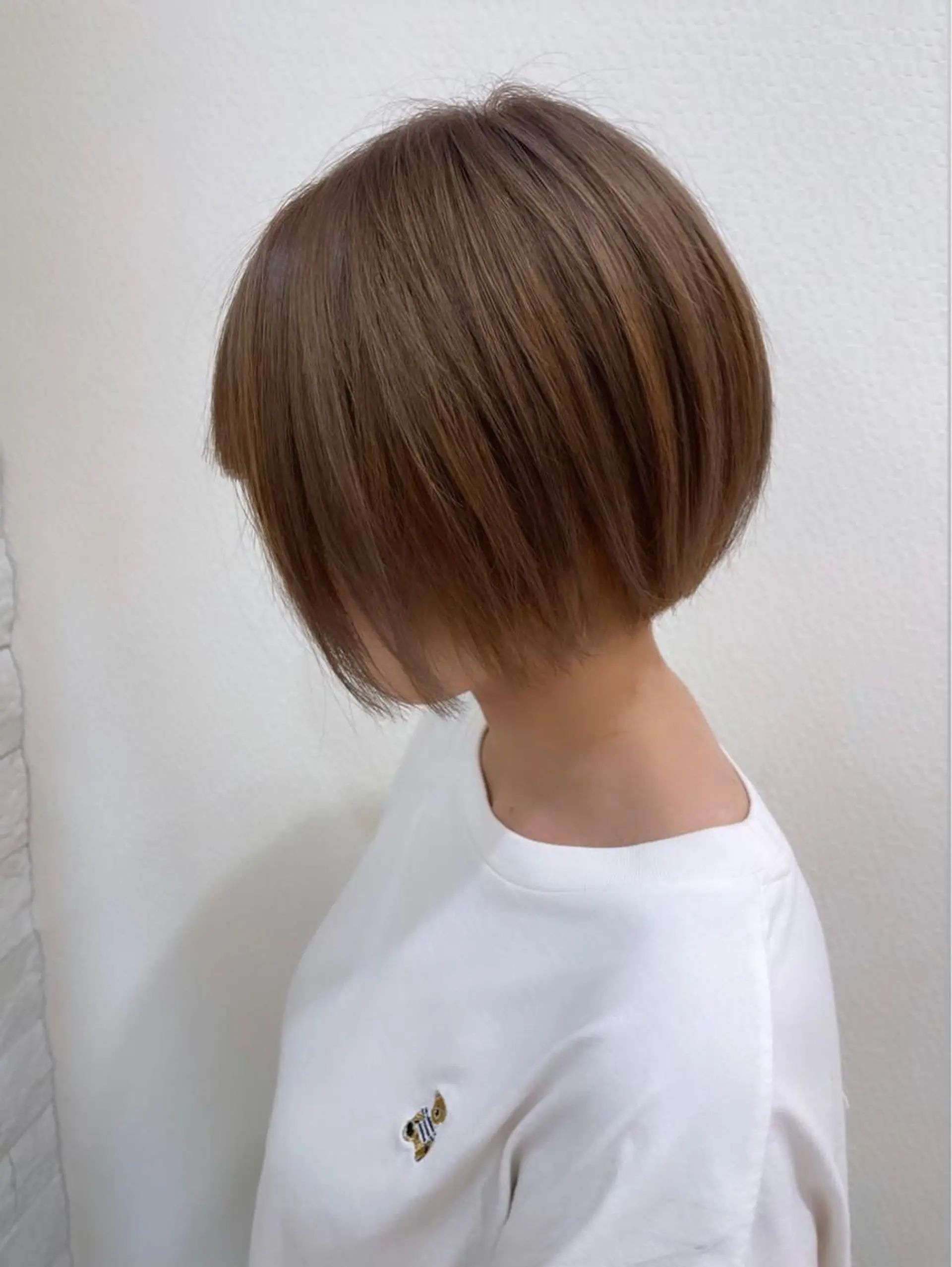 カラー ベージュカラー ミルクティーベージュ カット ヘアカラー 名古屋のピンク好き かずくん🦩のヘアスタイル