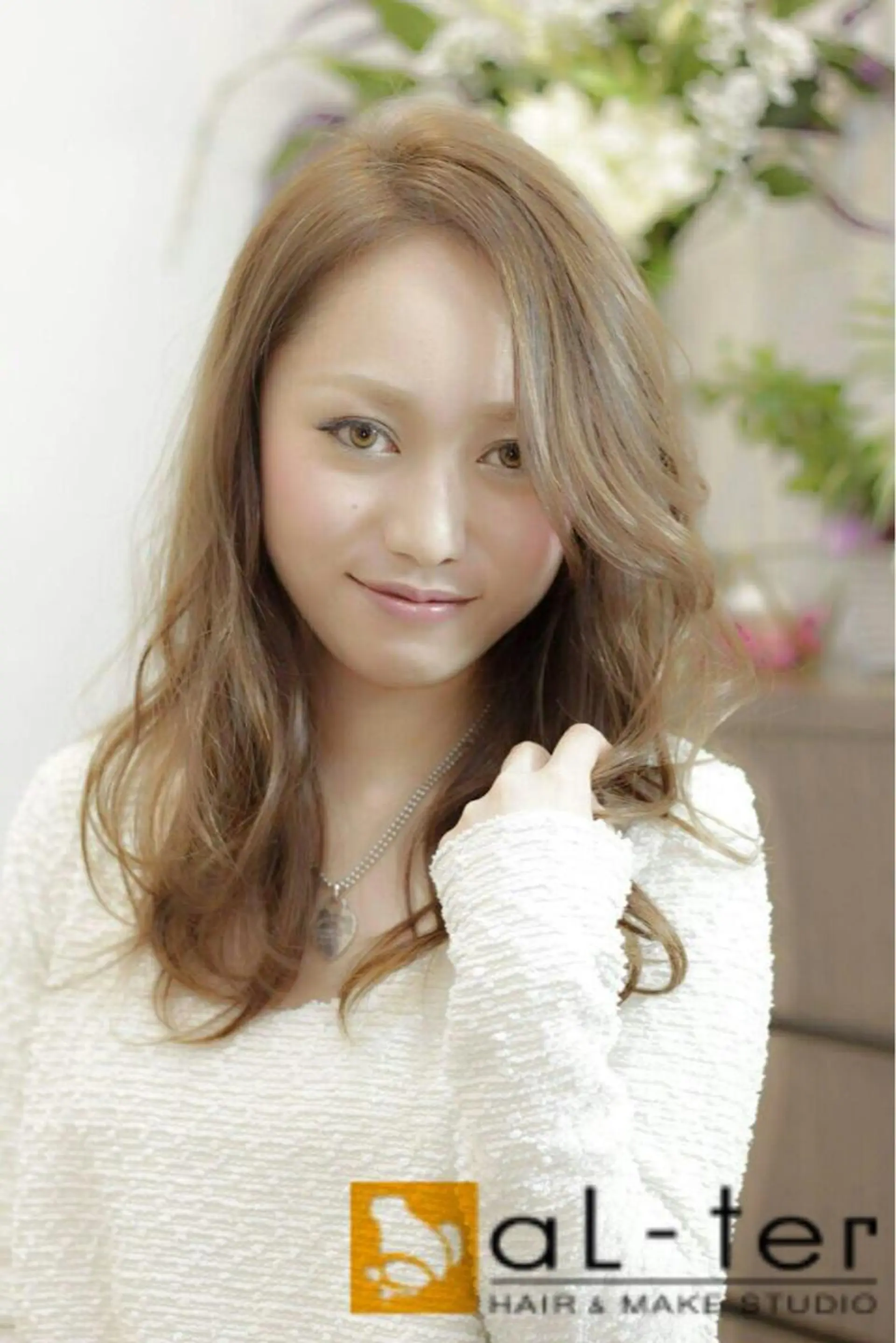 セミロング カット パーマ アルター森川  義則のヘアスタイル