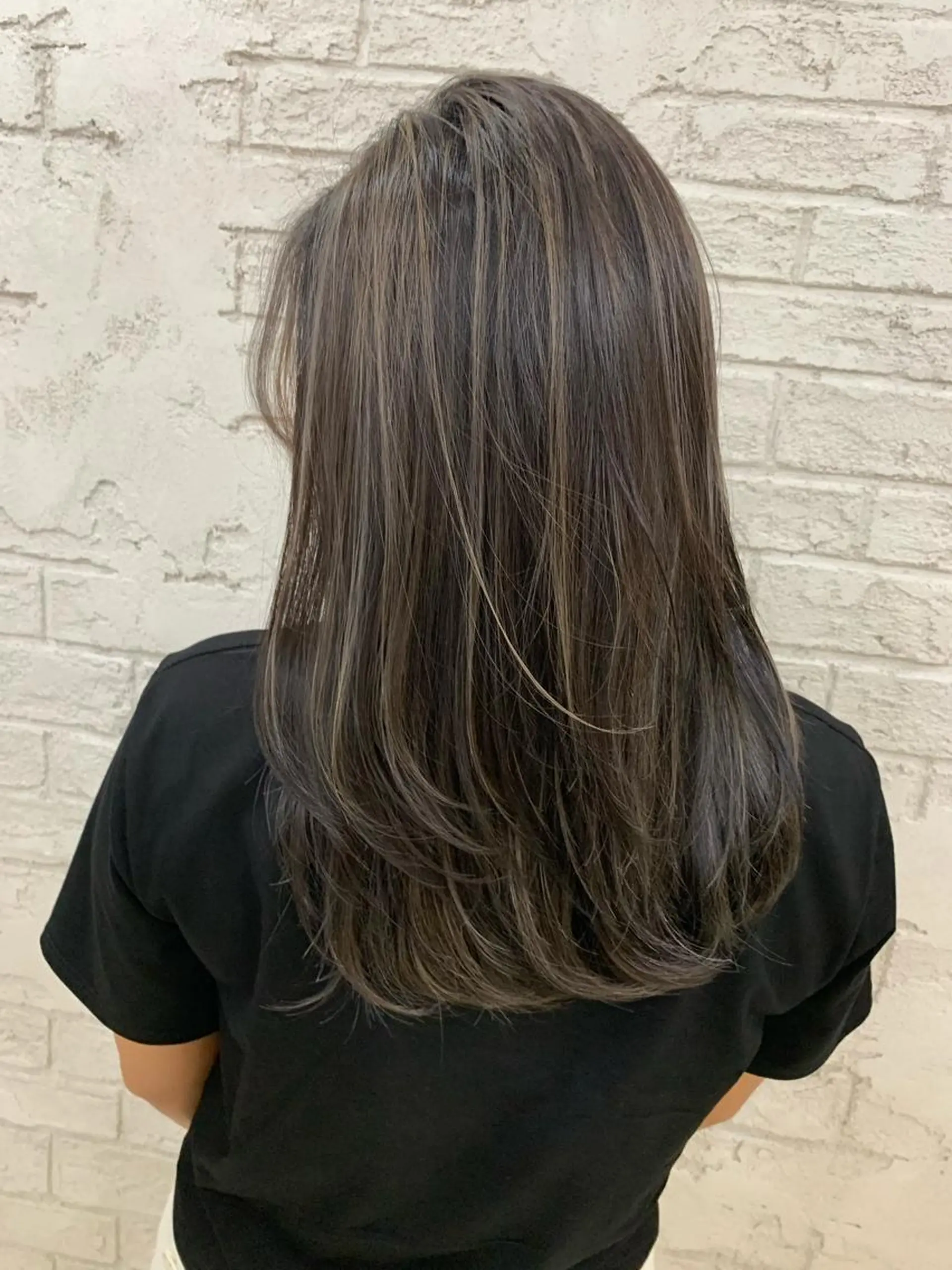 セミロング ハイライト 🇺🇸ハイライト特 化美容師🇺🇸漆沢のヘアスタイル