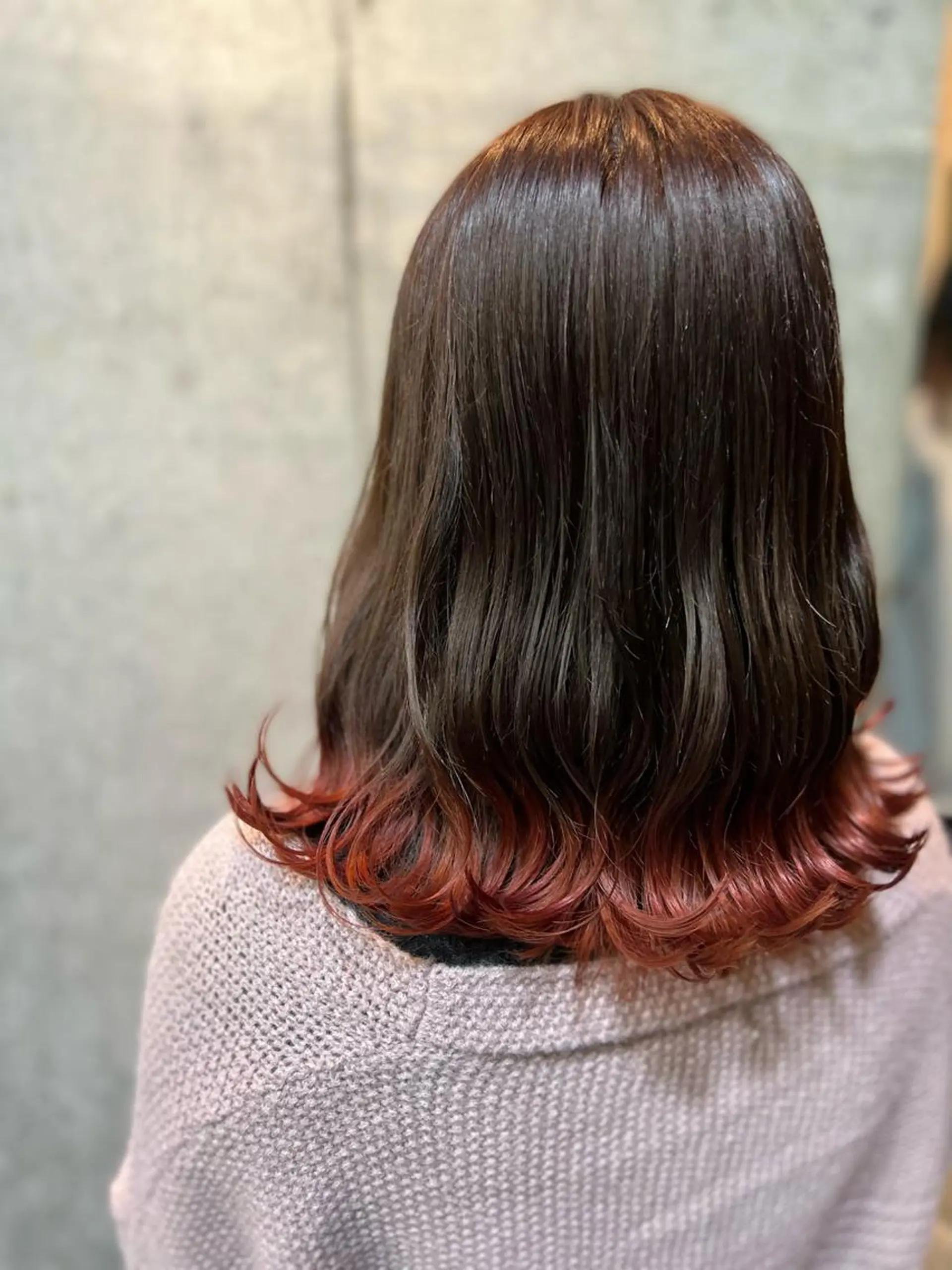 ミディアム カラー ヘアカラー トリートメント mana .のヘアスタイル