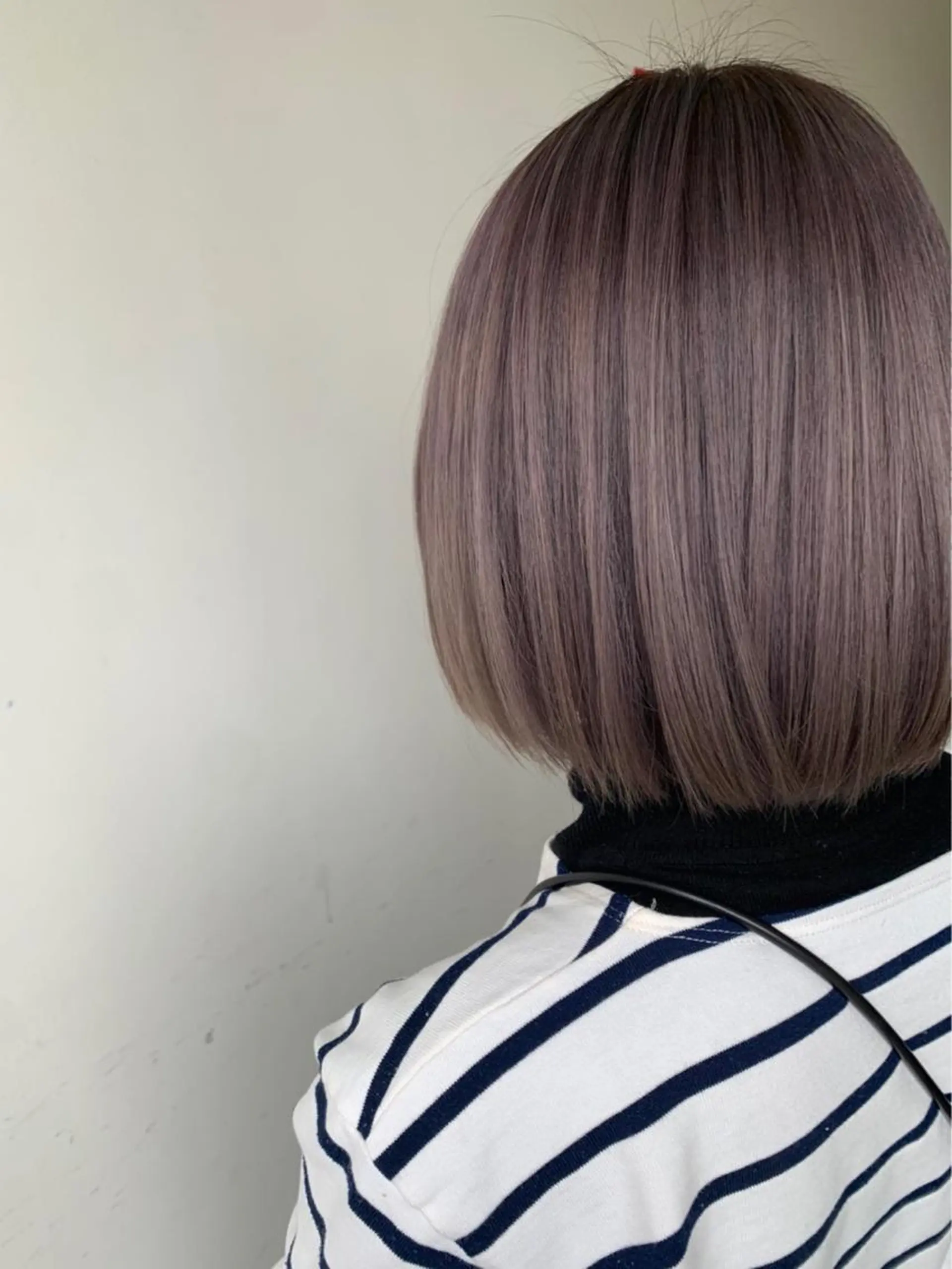 ショート カラー ブリーチ グレージュ 木村 幸浩のヘアスタイル