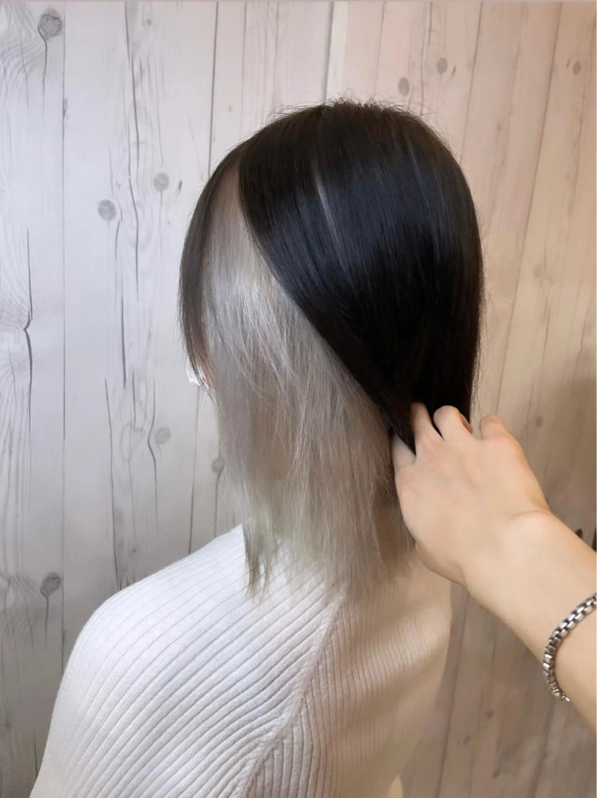 カラー 黒髪 インナーカラー ヘアカラー 名古屋のピンク好き かずくん🦩のヘアスタイル