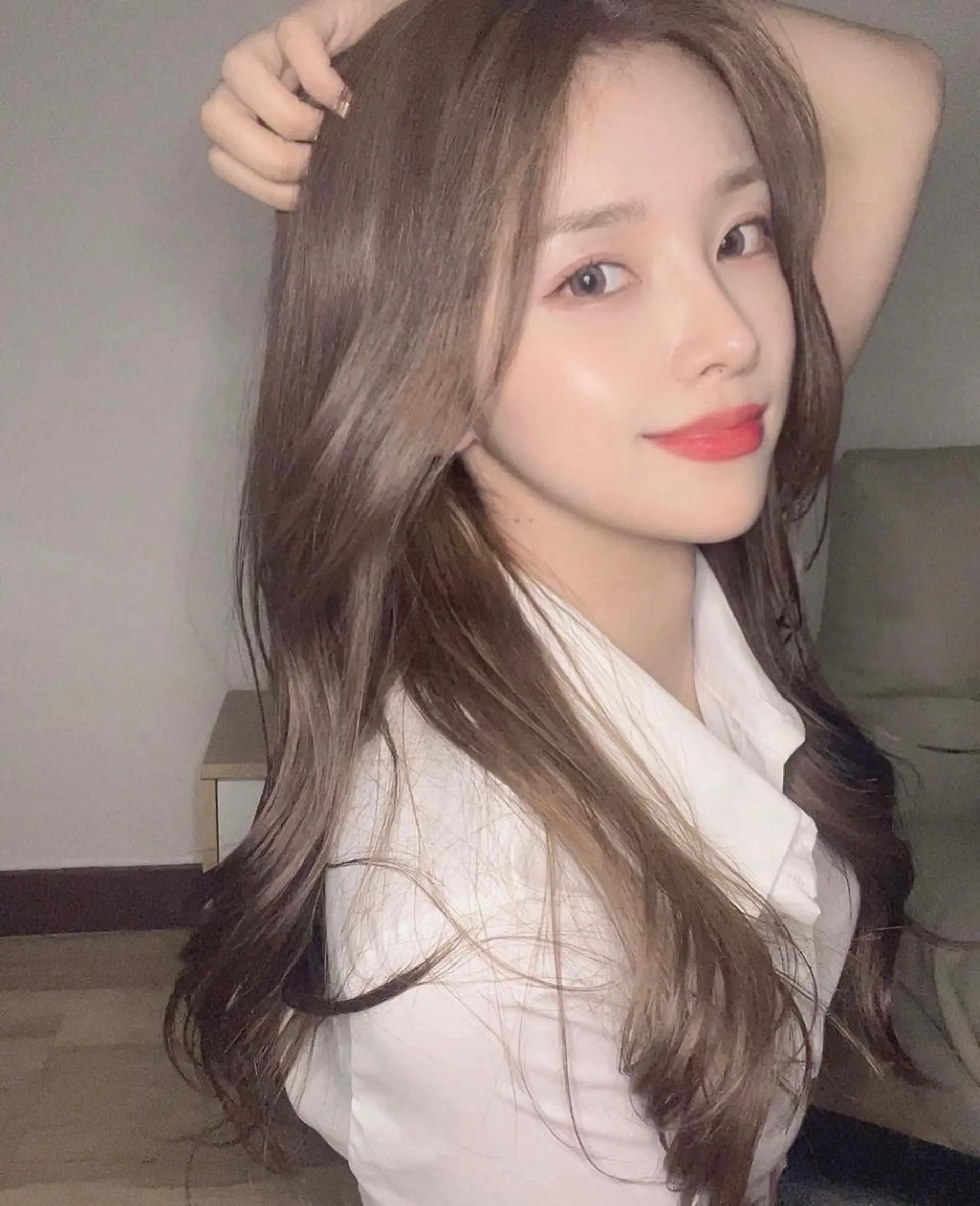 カラー ベージュカラー ミルクティーベージュ MAEDA 西金沢美容室のヘアスタイル