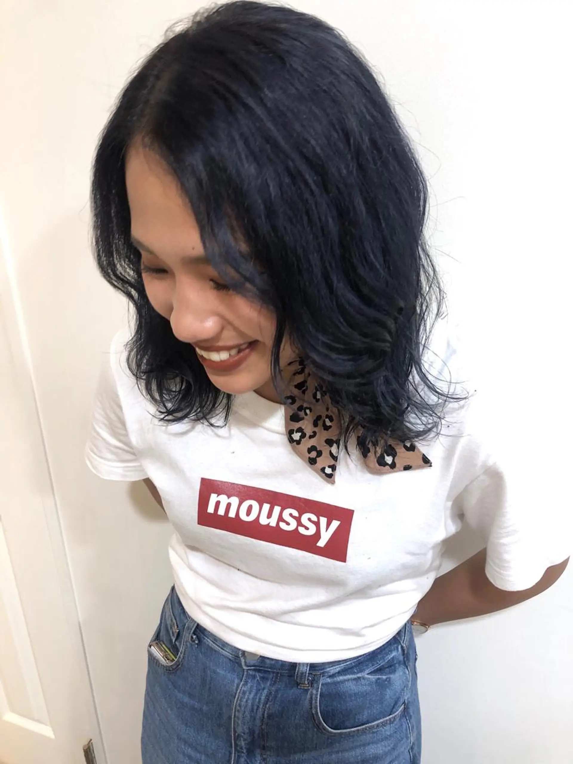 ミディアム カラー MIOベージュカラー 柔らかいカラーのヘアスタイル