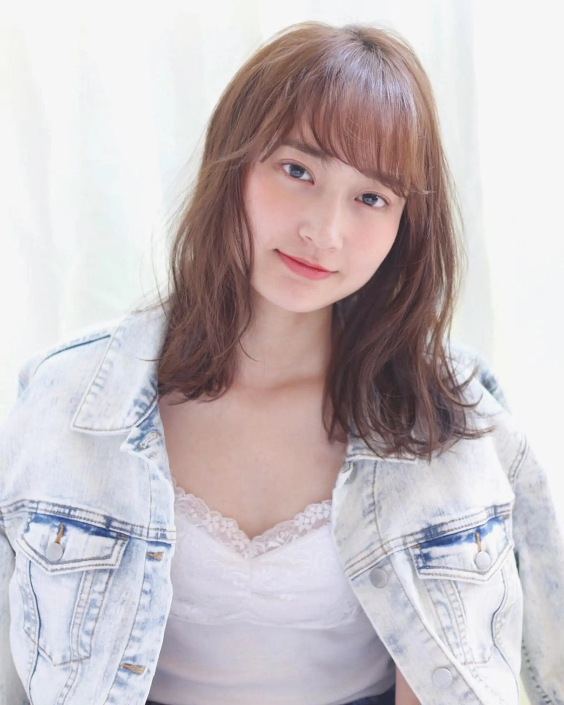 セミロング カラー 加藤 綾華のヘアスタイル