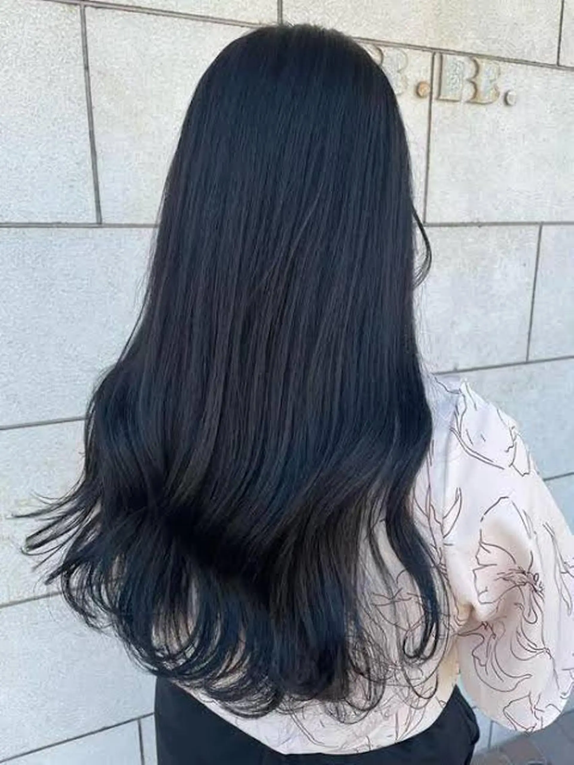 カラー ラフィスヘアー オウスケのヘアスタイル