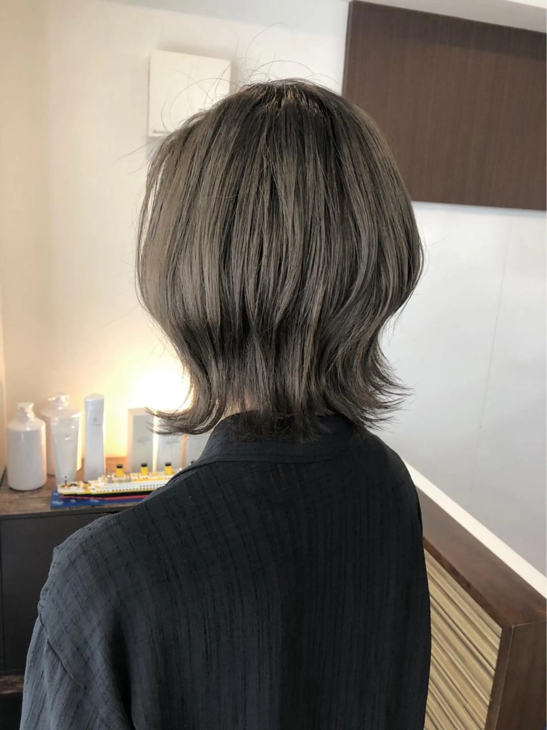 ショート カラー 堀内 七海のヘアスタイル