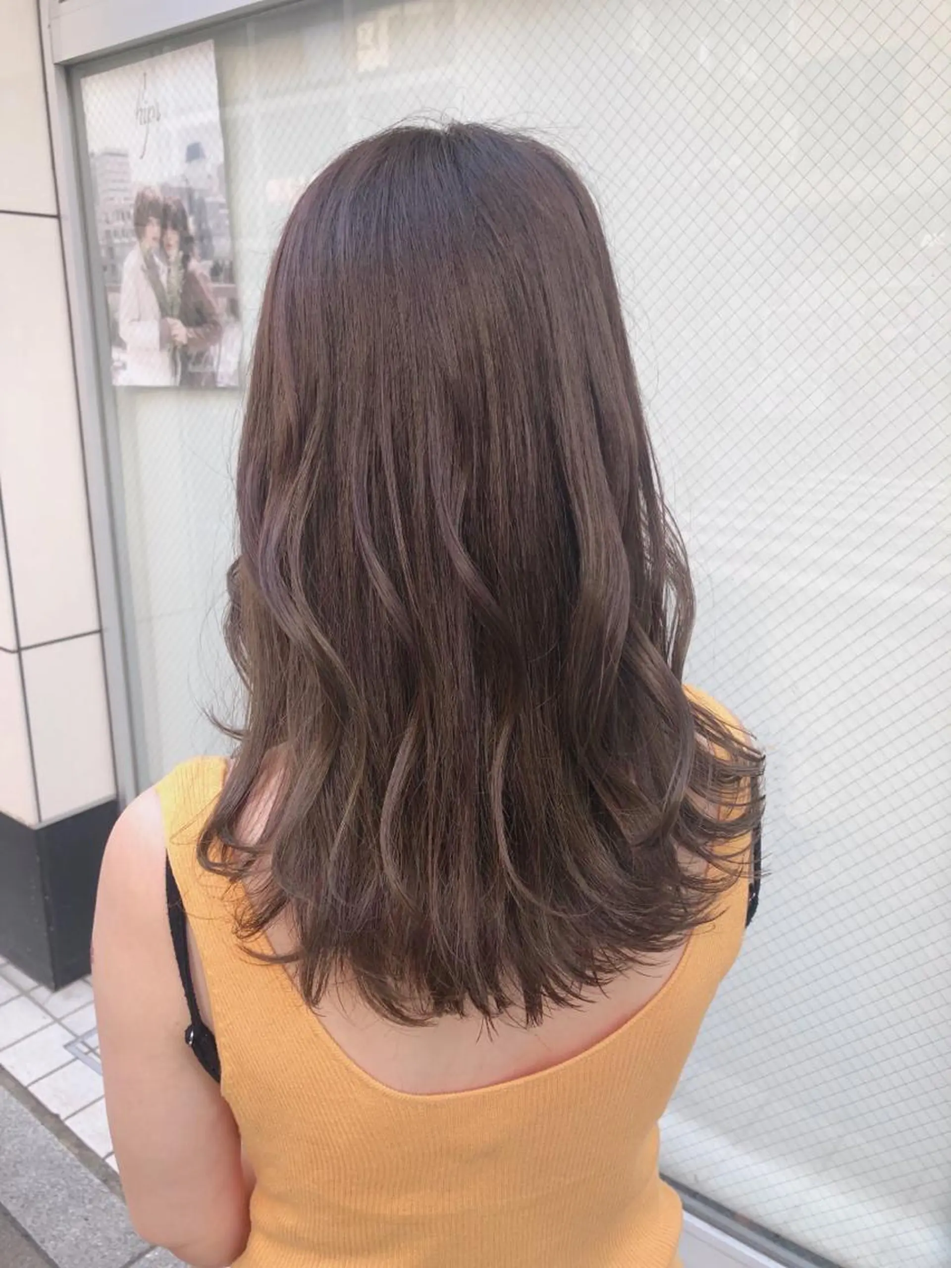ロング カラー ベージュカラー ブリーチ ブリーチなしカラー オリーブベージュ 韓国ヘア ♡tomimaのヘアスタイル