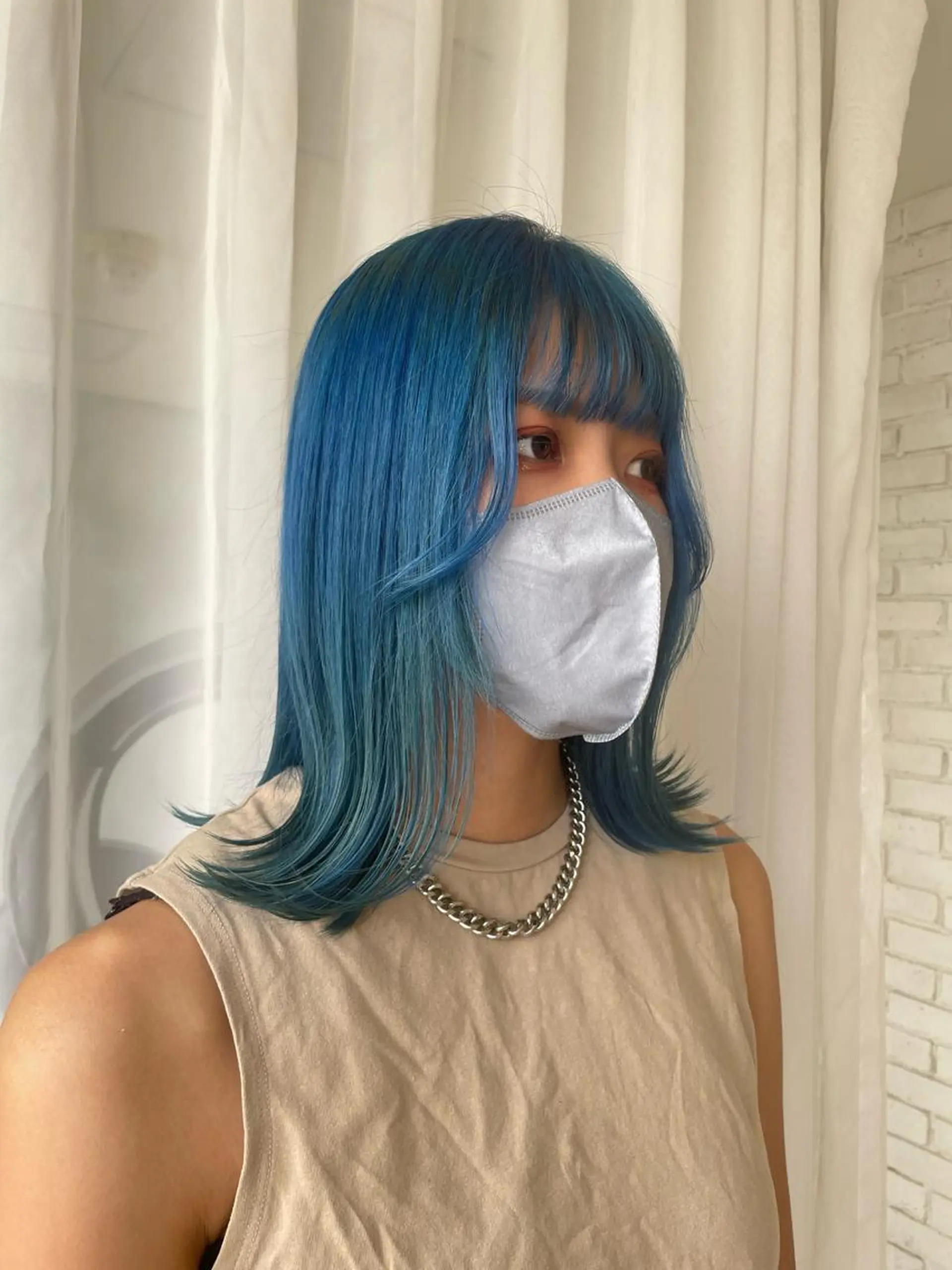 セミロング カラー 艶ハイトーン👑♡ NATSUKIのヘアスタイル