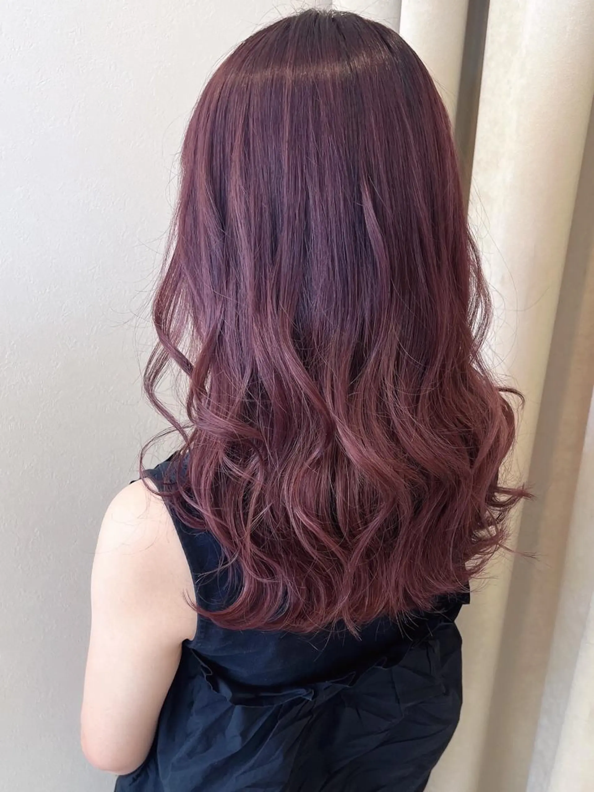 ミディアム カラー ヘアアレンジ ピンクカラー バイオレットカラー エクステ＆カラー 特化F-card上通のヘアスタイル