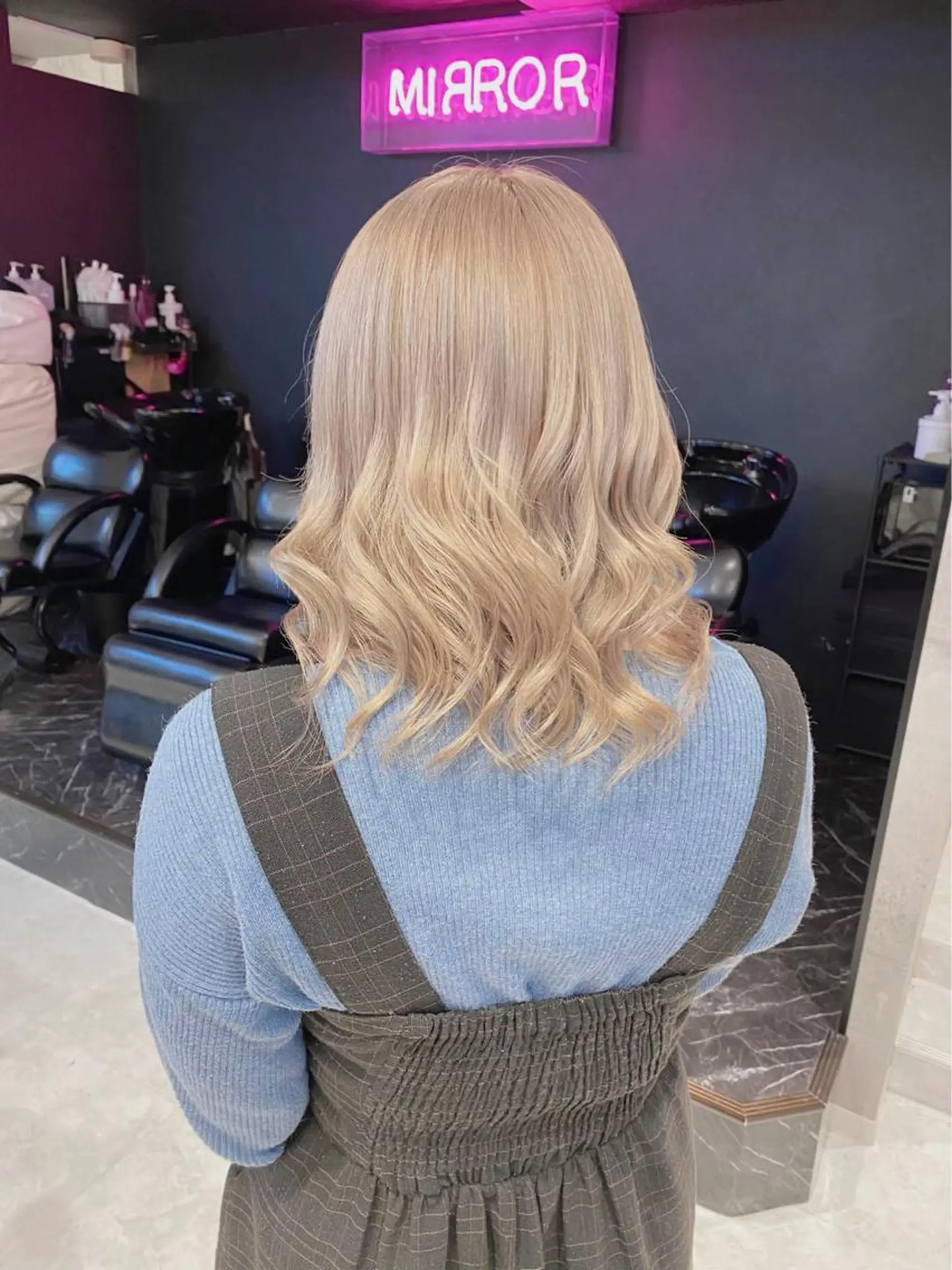 ミディアム カラー 🧸ミルクティー🧸 kousei🧸のヘアスタイル