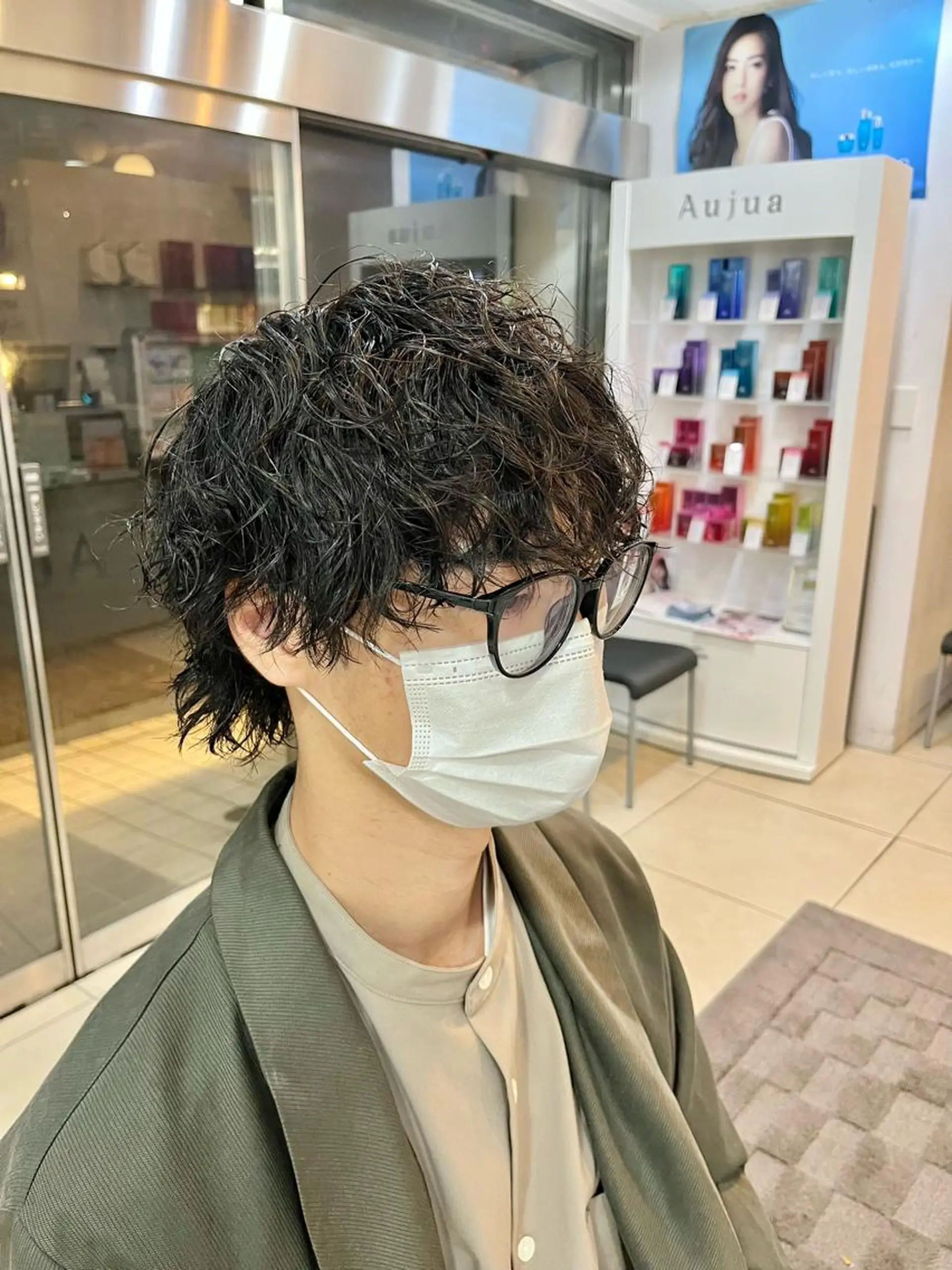 ミディアム パーマ メンズ メンズウルフカット ウルフカット カット パーマ 韓国風メンズ/毛流れ ヘアなら須田龍世のヘアスタイル