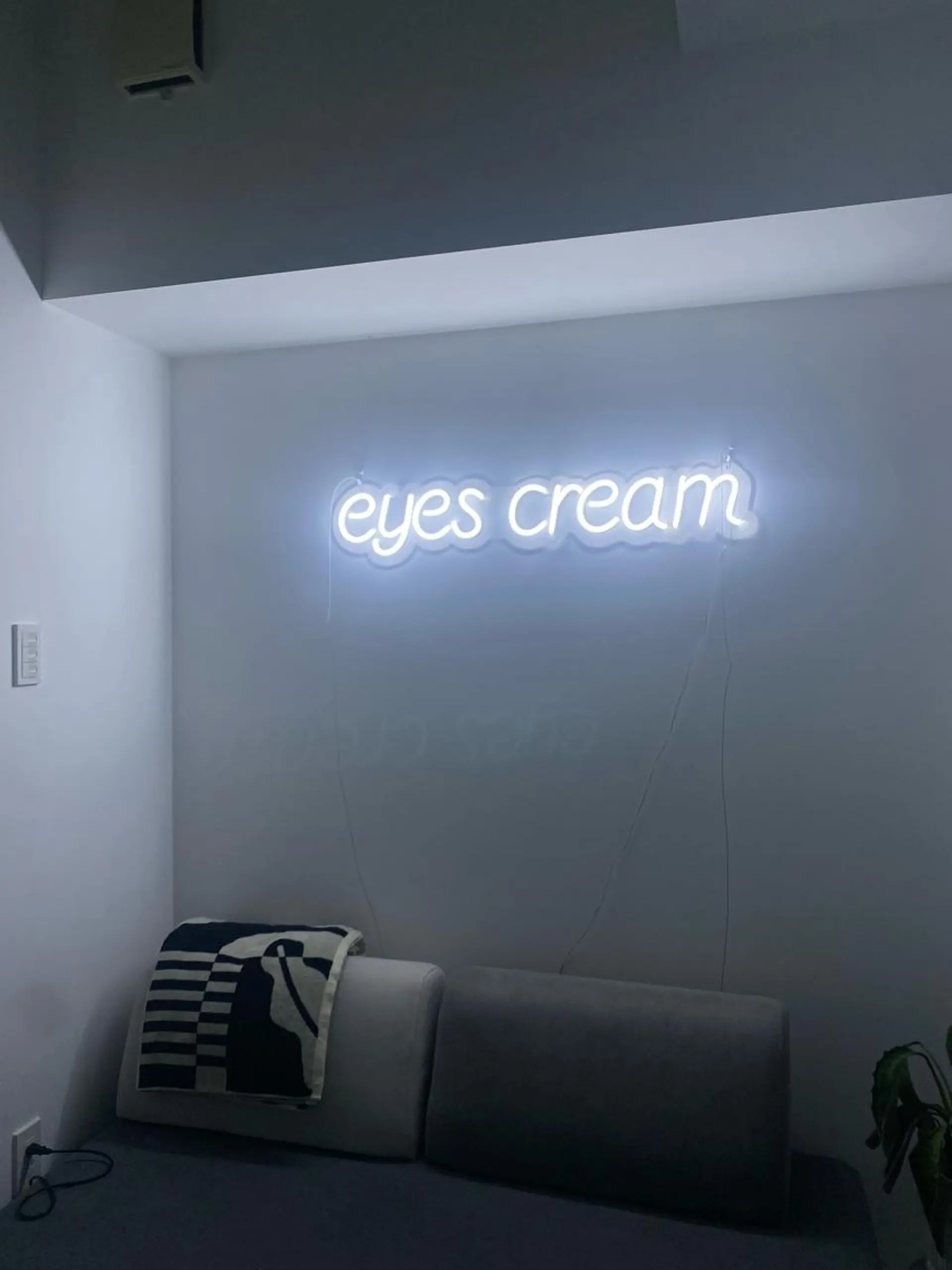 eyes cream所属・まつ毛と眉毛のおみせ 🪄なんばのマツエク・マツパデザイン