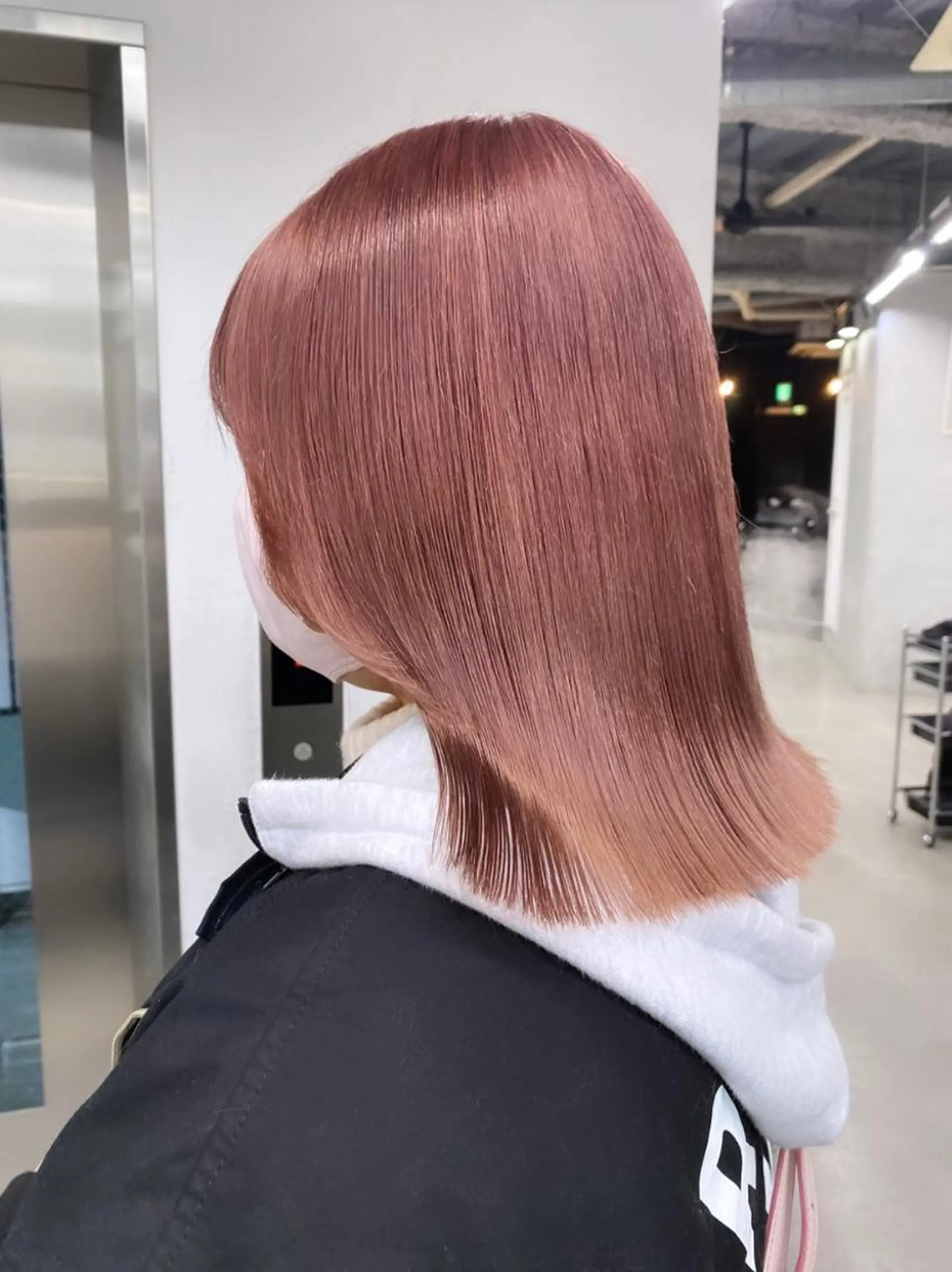 ミディアム カラー ブリーチ ピンクカラー カット ヘアカラー トリートメント 🧸艶々韓国ヘア 🧁mizunaのヘアスタイル