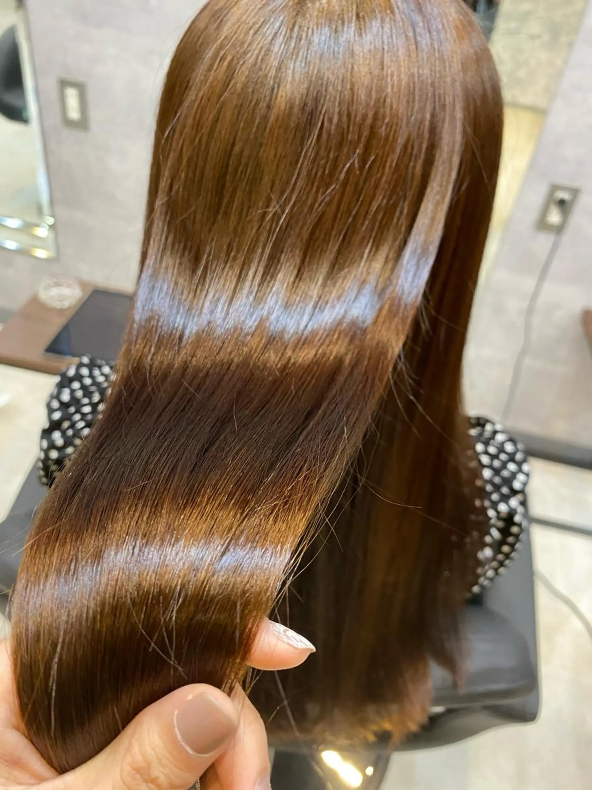 セミロング カラー トリートメント GLIDE所属・LAQ MINAのマツエク・マツパデザイン