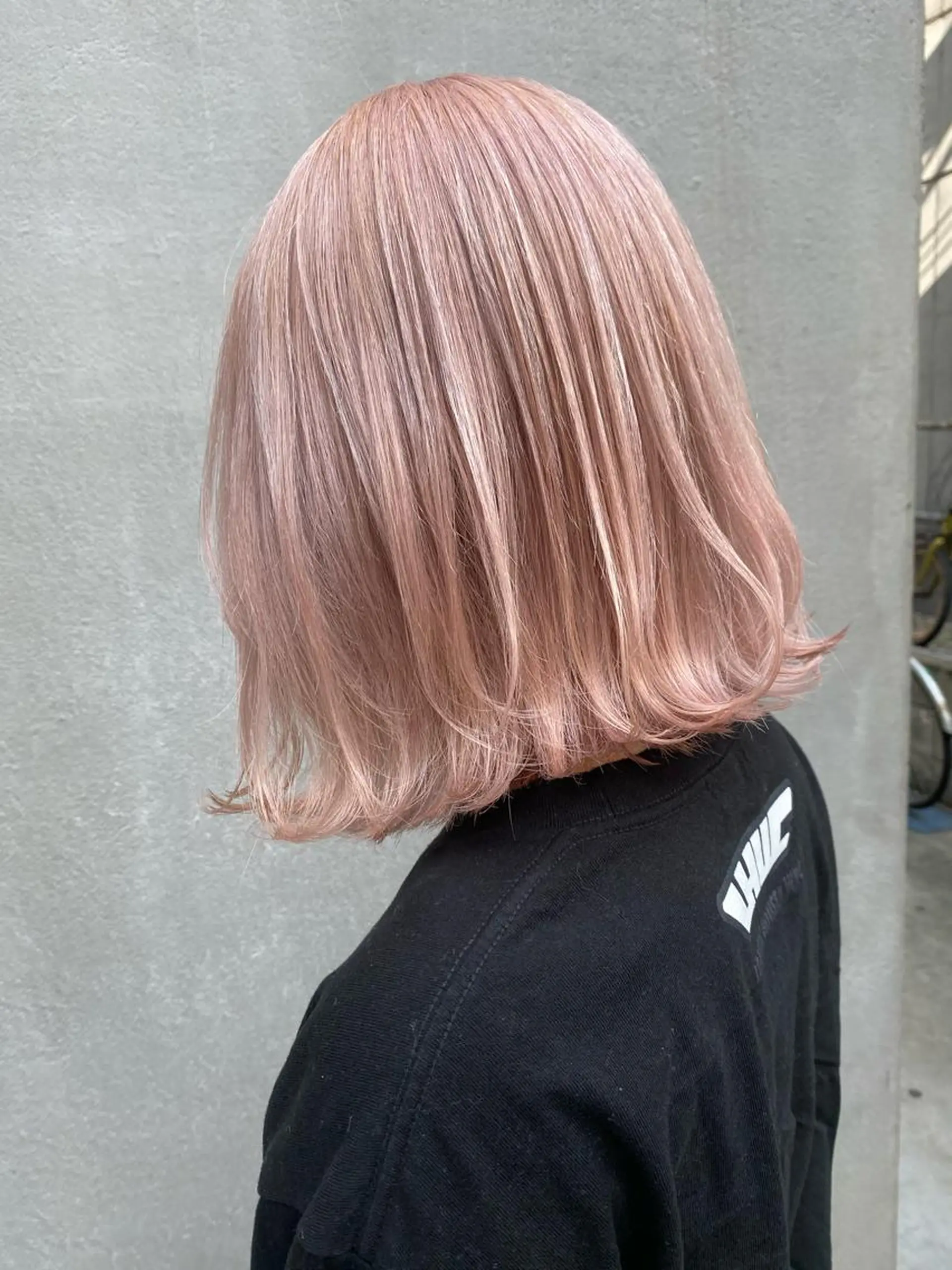 ショート カラー ベージュカラー ピンクカラー ピンクベージュ ヘアカラー トリートメント ☘️ブリーチ/ハイト ーン/レイヤー/のヘアスタイル