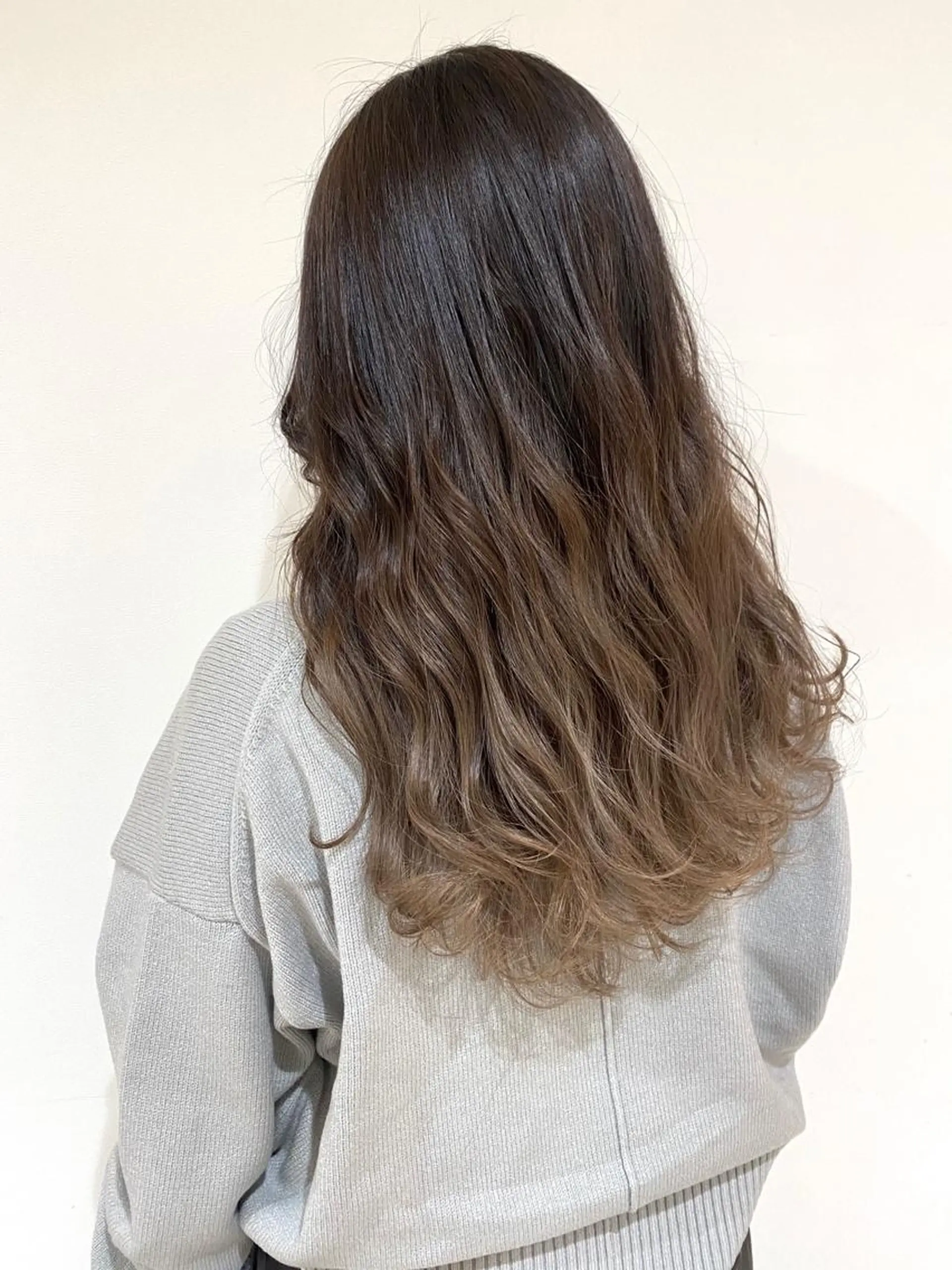 ロング カット ヘアカラー Maison 寺尾拓朗のヘアスタイル