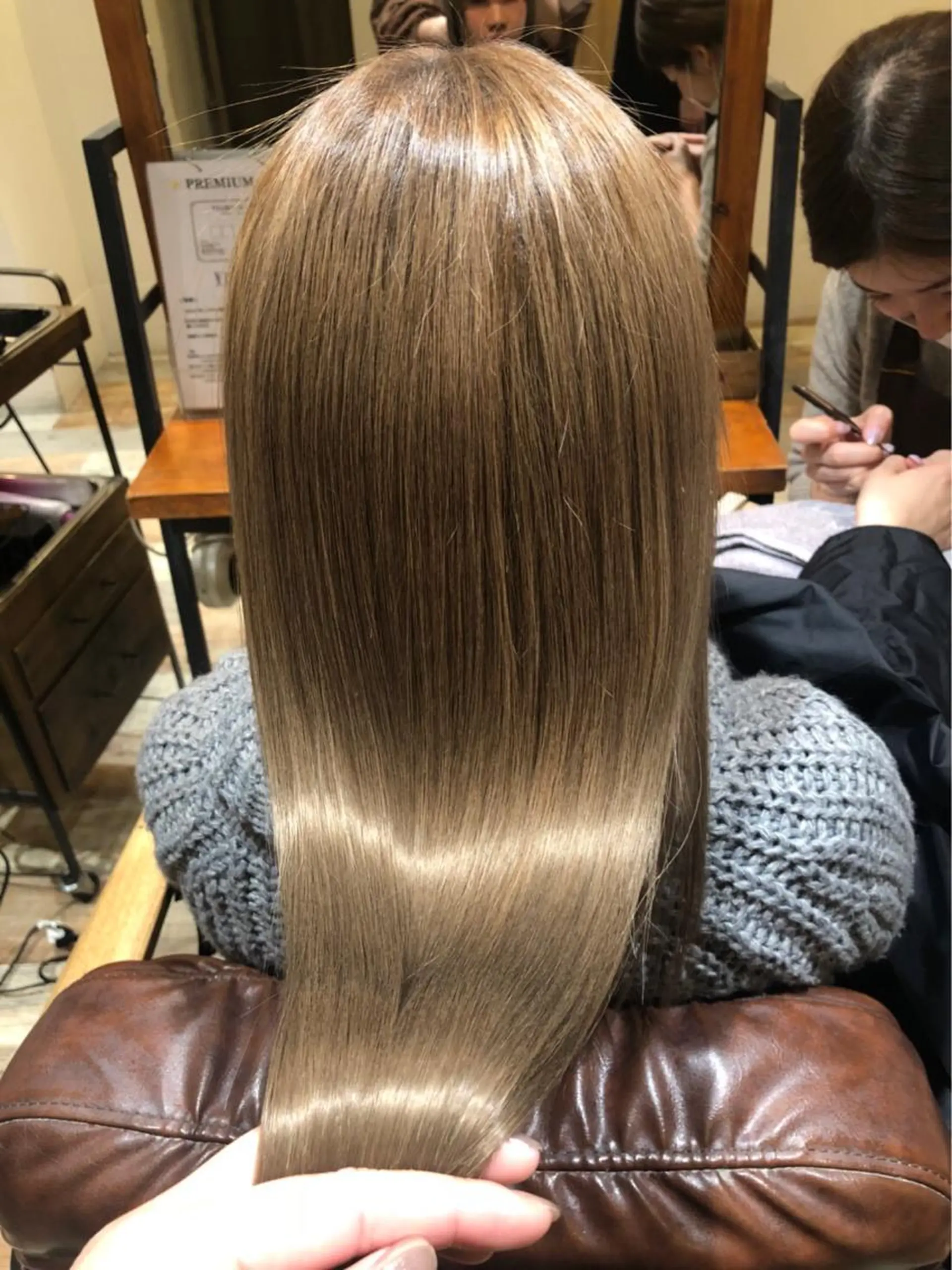 ロング 酸性ストレート 縮毛矯正 透明感韓国ヘア♡ みつきのヘアスタイル