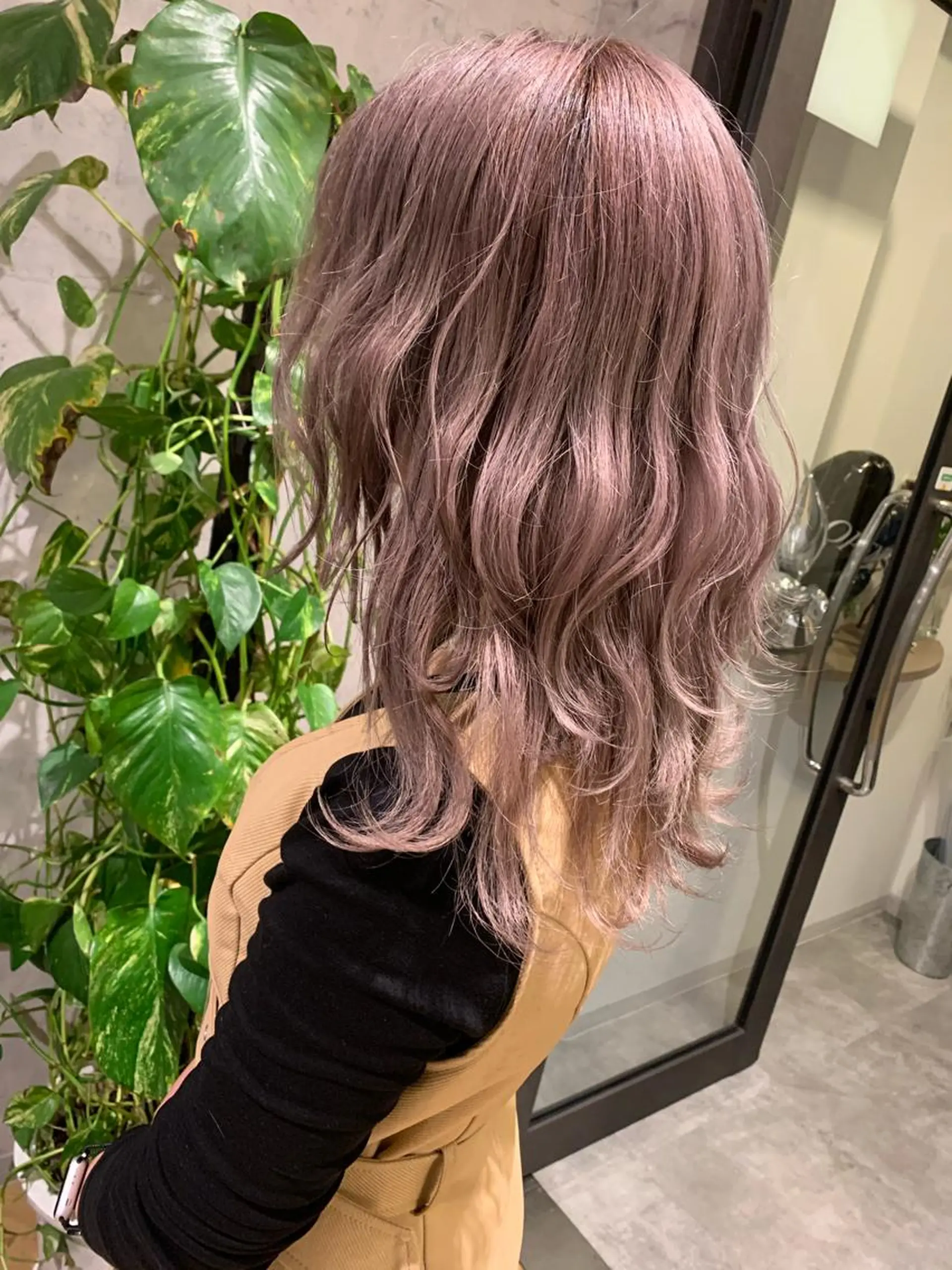 ミディアム カラー 髪質改善will hairdesignのヘアスタイル