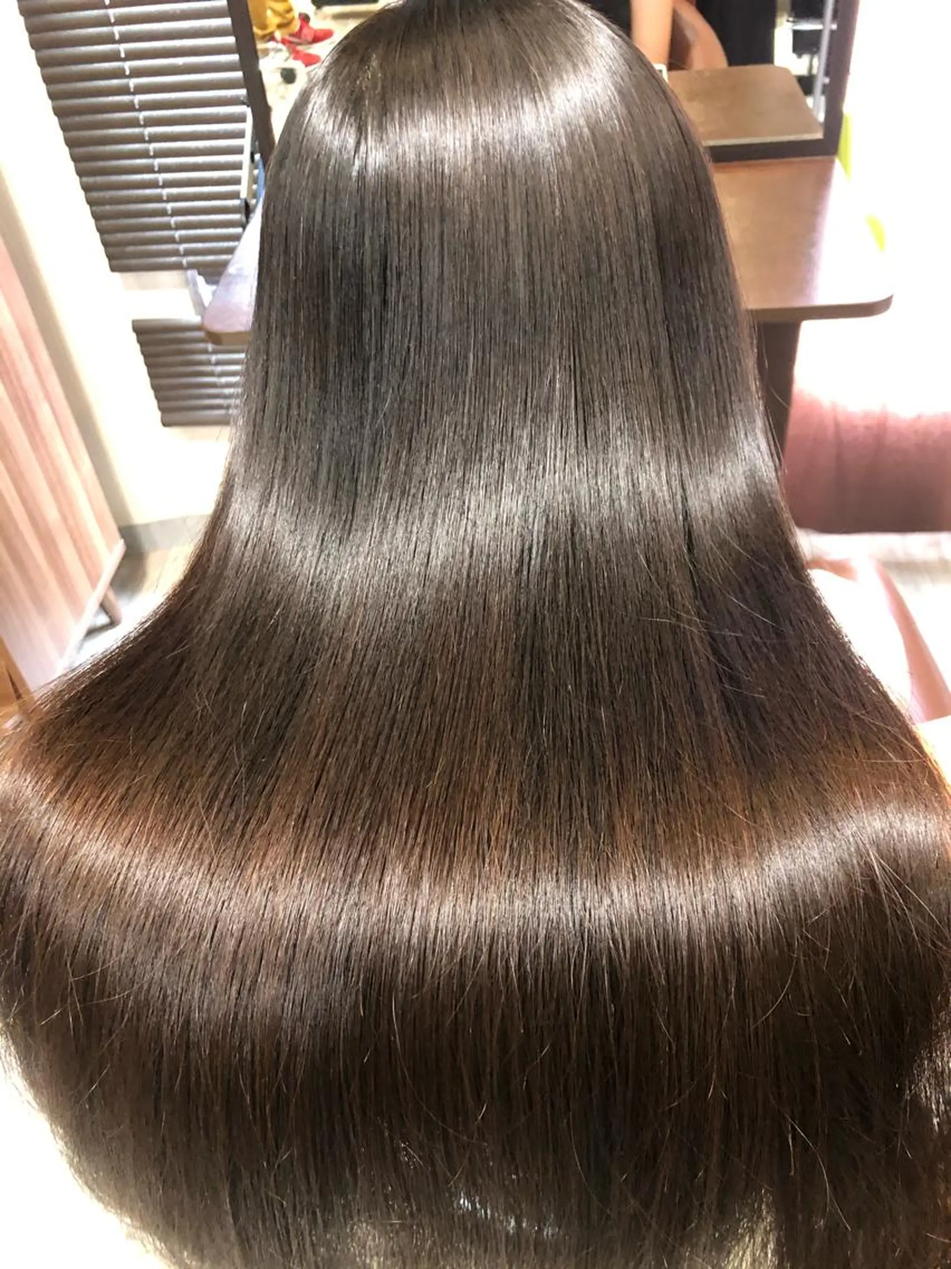 ロング カラー パーマ PALETTE(パレット)所属・SHIORI💜口コ ミNo.1艶カラーのヘアスタイル