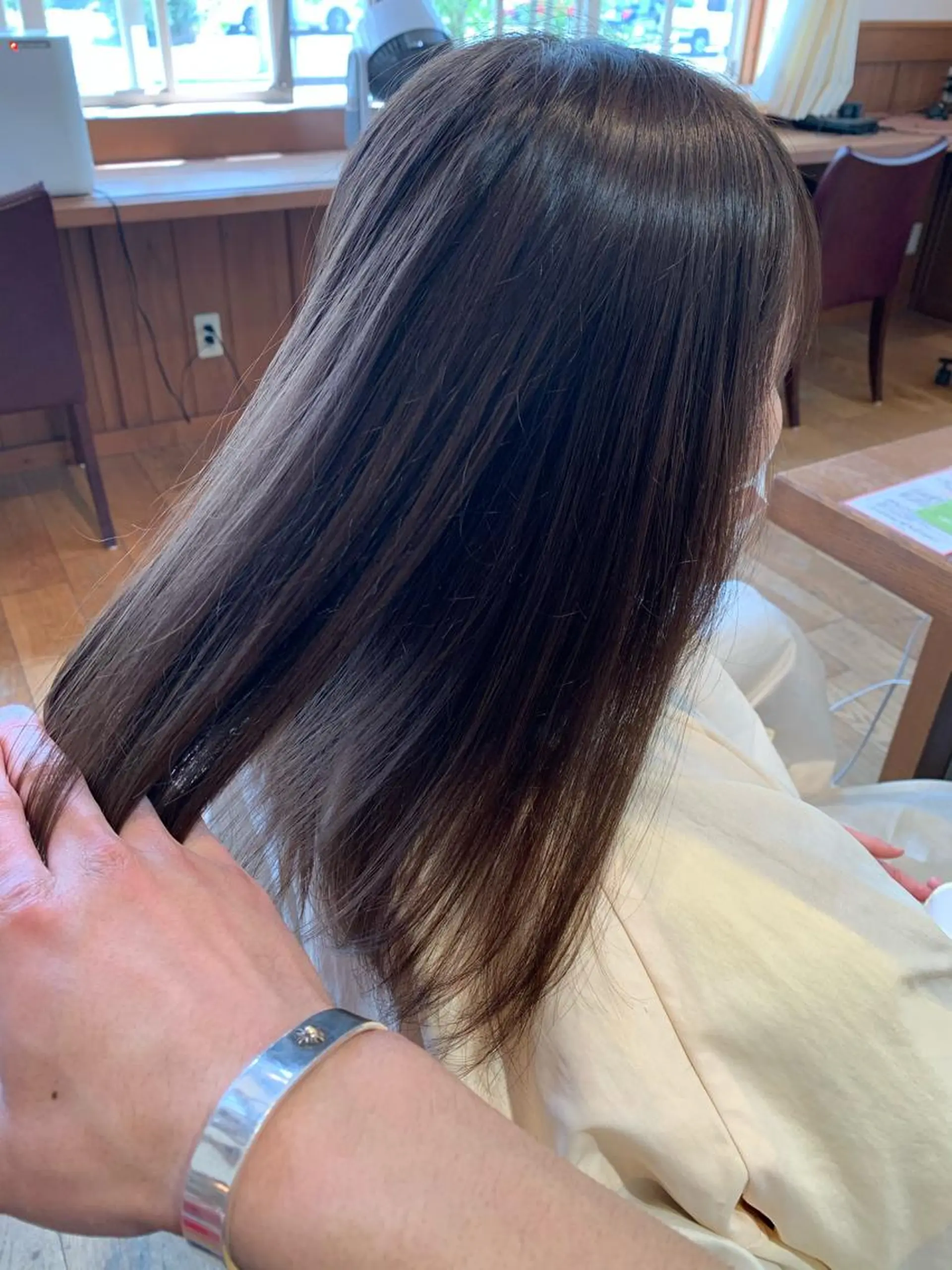 ミディアム カラー Artist 藤﨑紘成のヘアスタイル