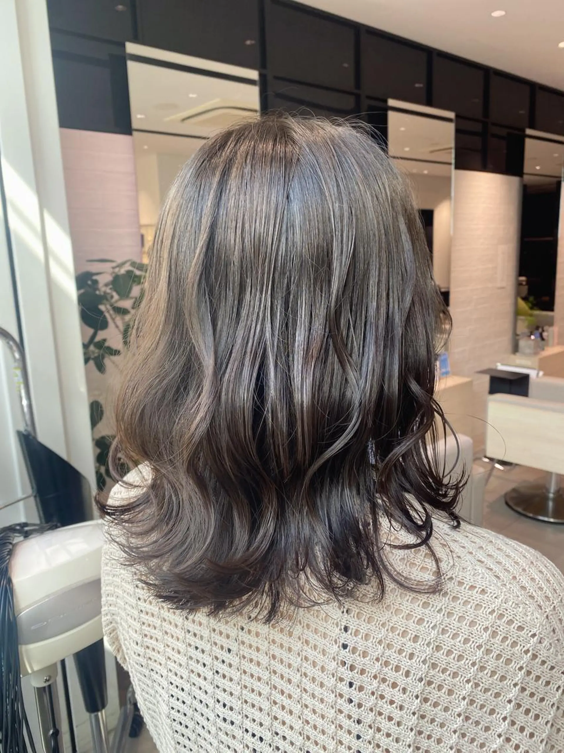 ミディアム ヘアカラー トリートメント 銀座/髪質改善/韓国 カラー🍓原田侑依のヘアスタイル