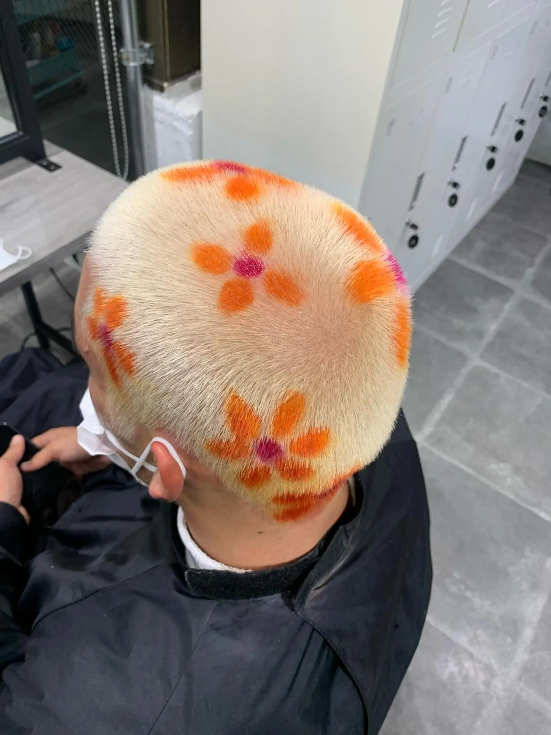 ショート カラー メンズ 中性ウルフカット ケアブリーチ/ケイトのヘアスタイル