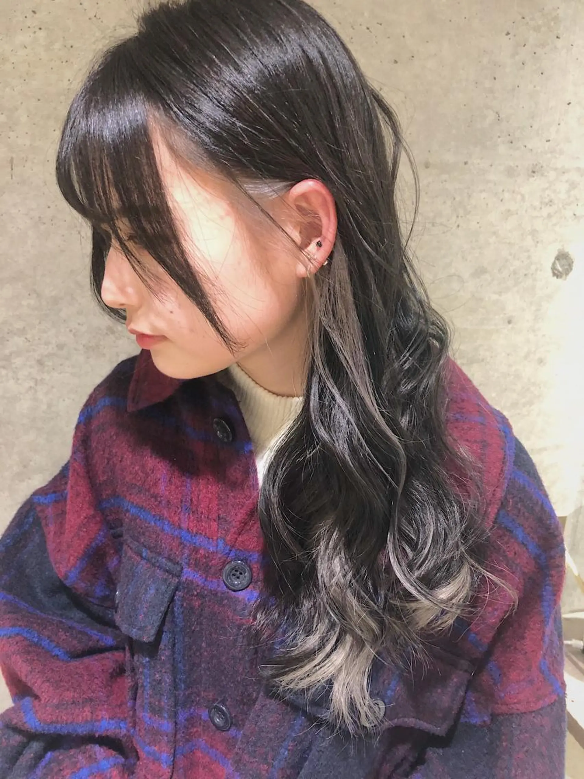 ロング カラー イヤリングカラー インナーカラー ヘアカラー トリートメント LA KING GINZA TOKYO所属・🧡ショートの達人 🧡SHOのヘアスタイル