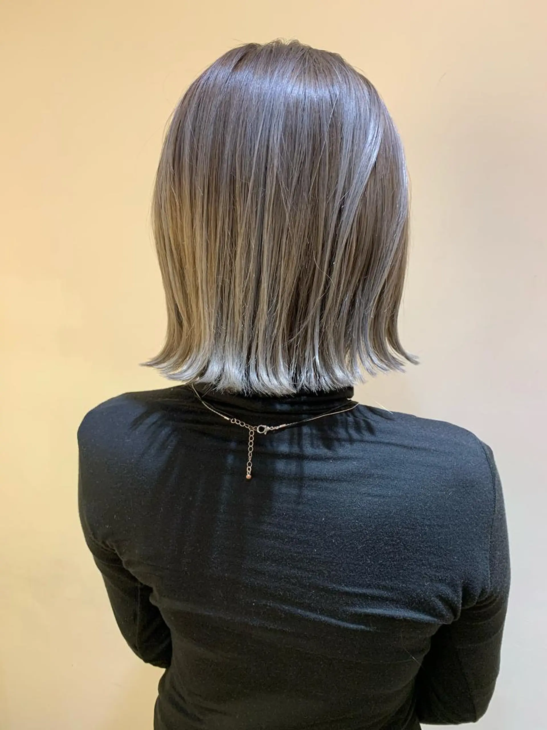 ショート カラー ブリーチ 髪質改善サロン 心斎橋ARCHEのヘアスタイル