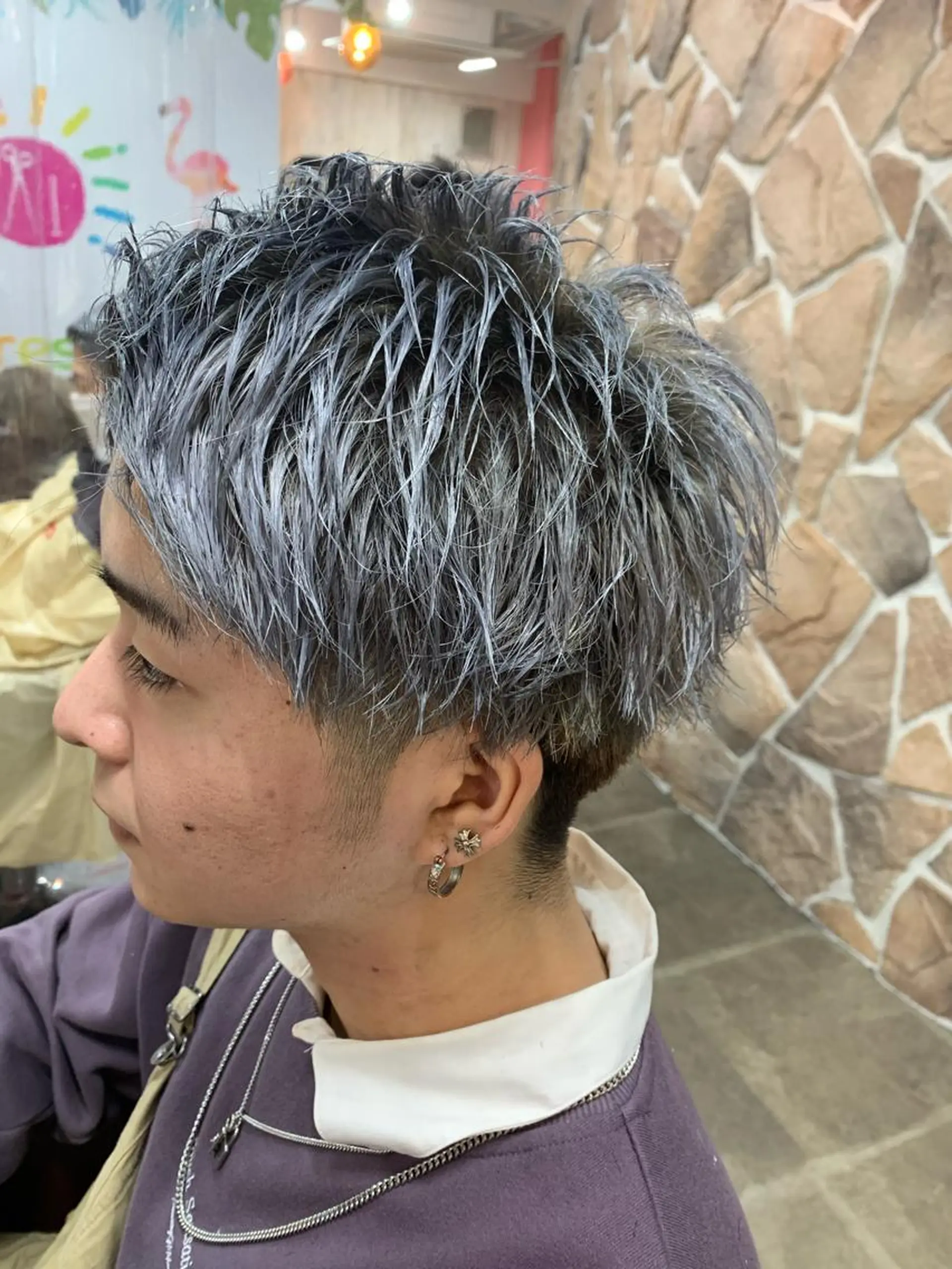 メンズ ヘアカラー ヲタク美容師 店長　上原のヘアスタイル