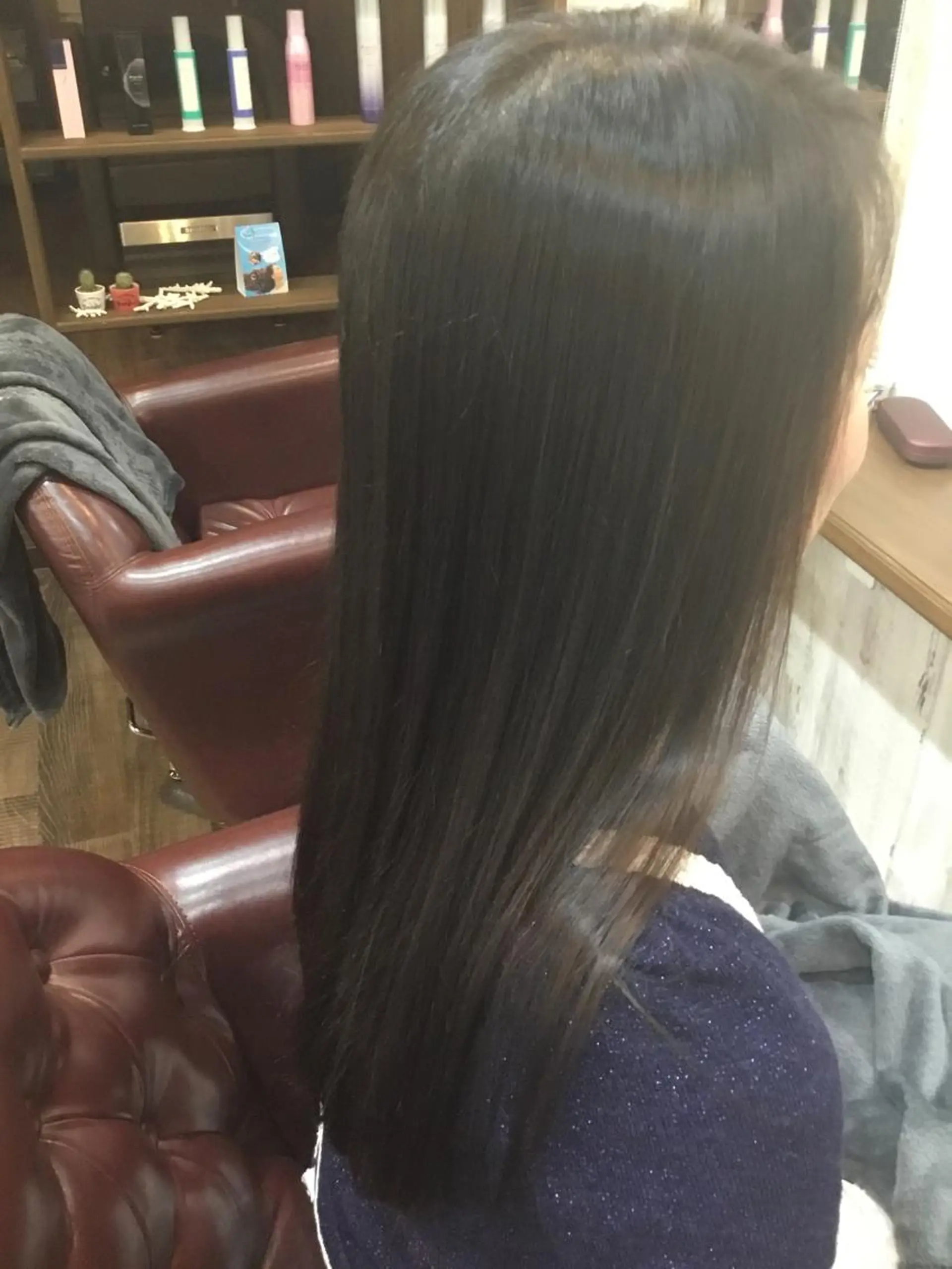 セミロング パーマ embrace エンブレイスのヘアスタイル