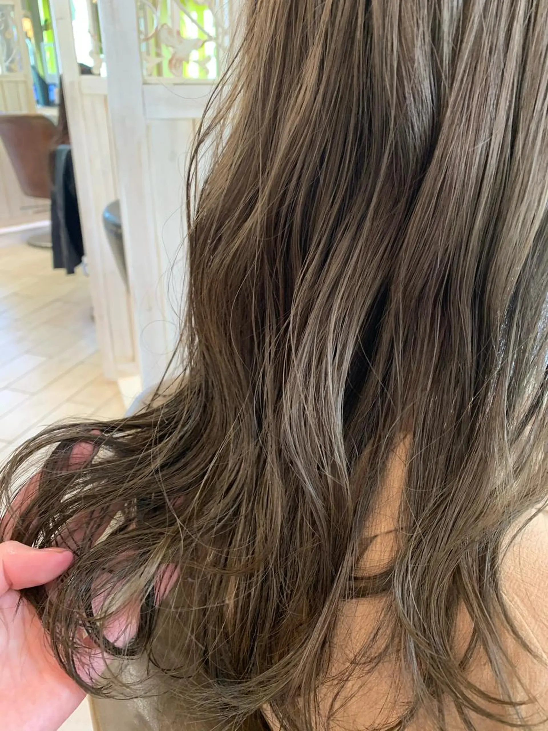 ミディアム カラー パーマ 増渕 駿介のヘアスタイル