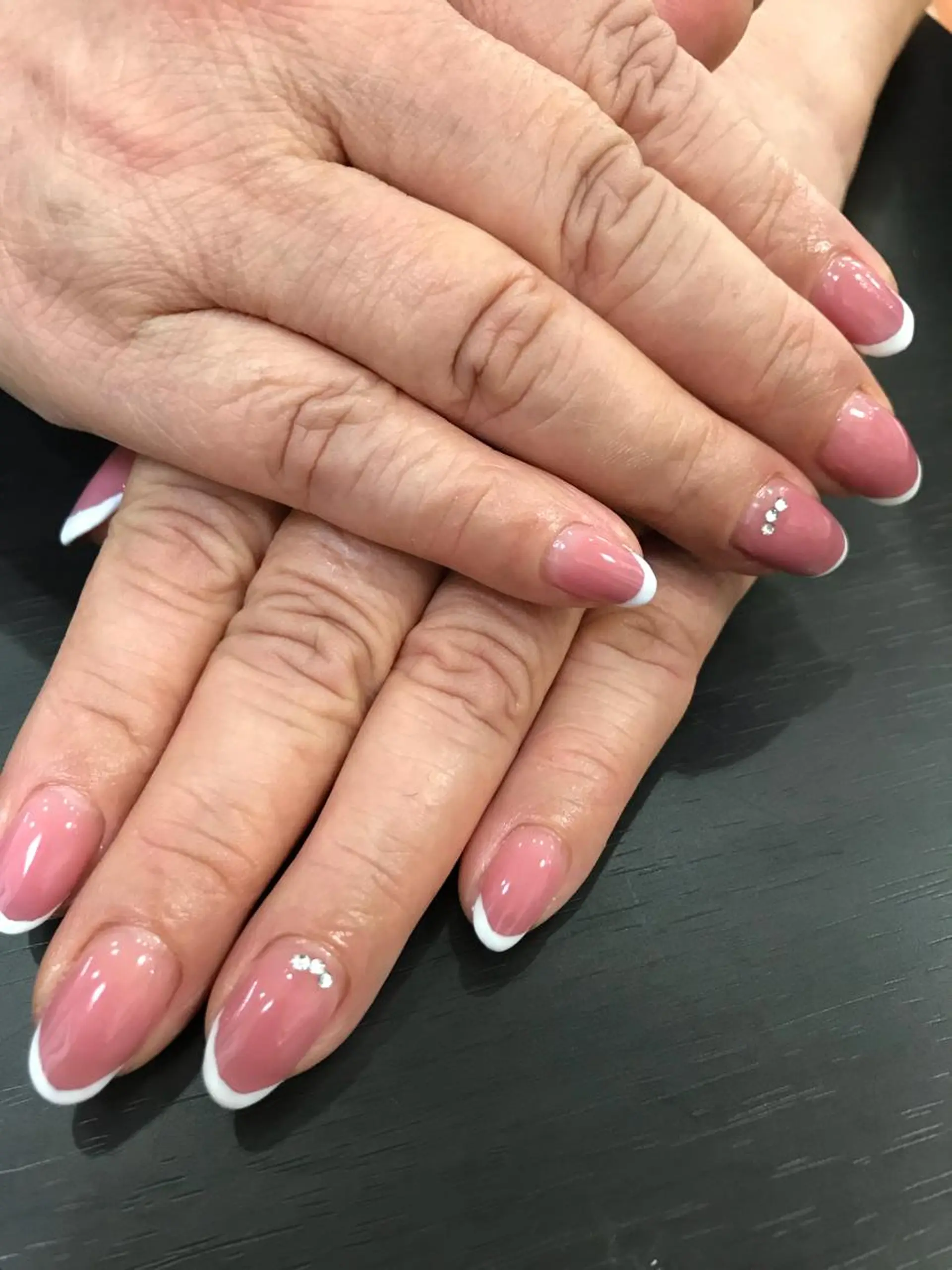 ネイル ハンドネイル みんなの店所属・仲谷 つかさのエステ・リラクイメージ