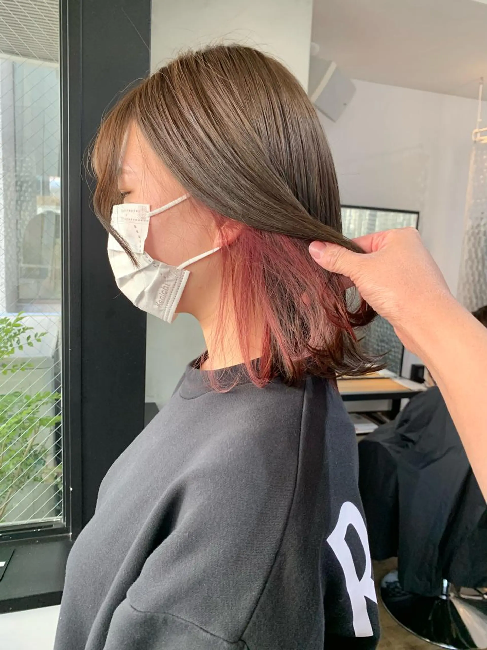 ミディアム Juri /暖色カラーのヘアスタイル