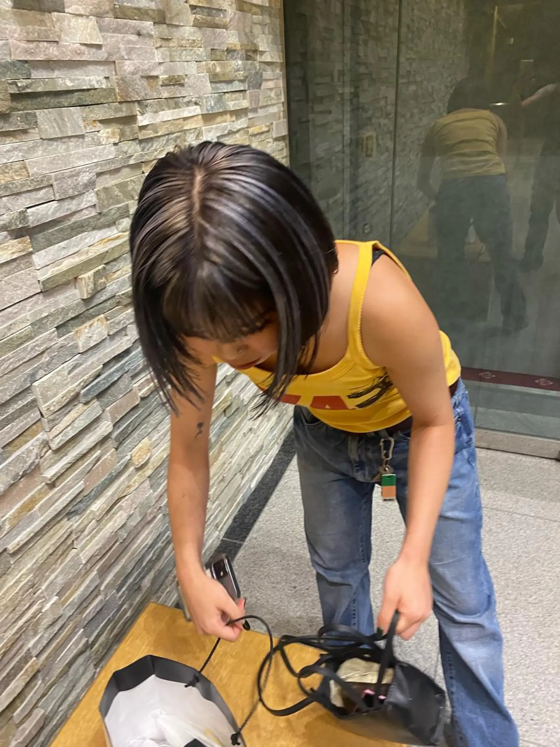 ショート 髪と音処　マトぺ所属・デザインカラー/ボブ ブリーチカラー/ユリのヘアスタイル