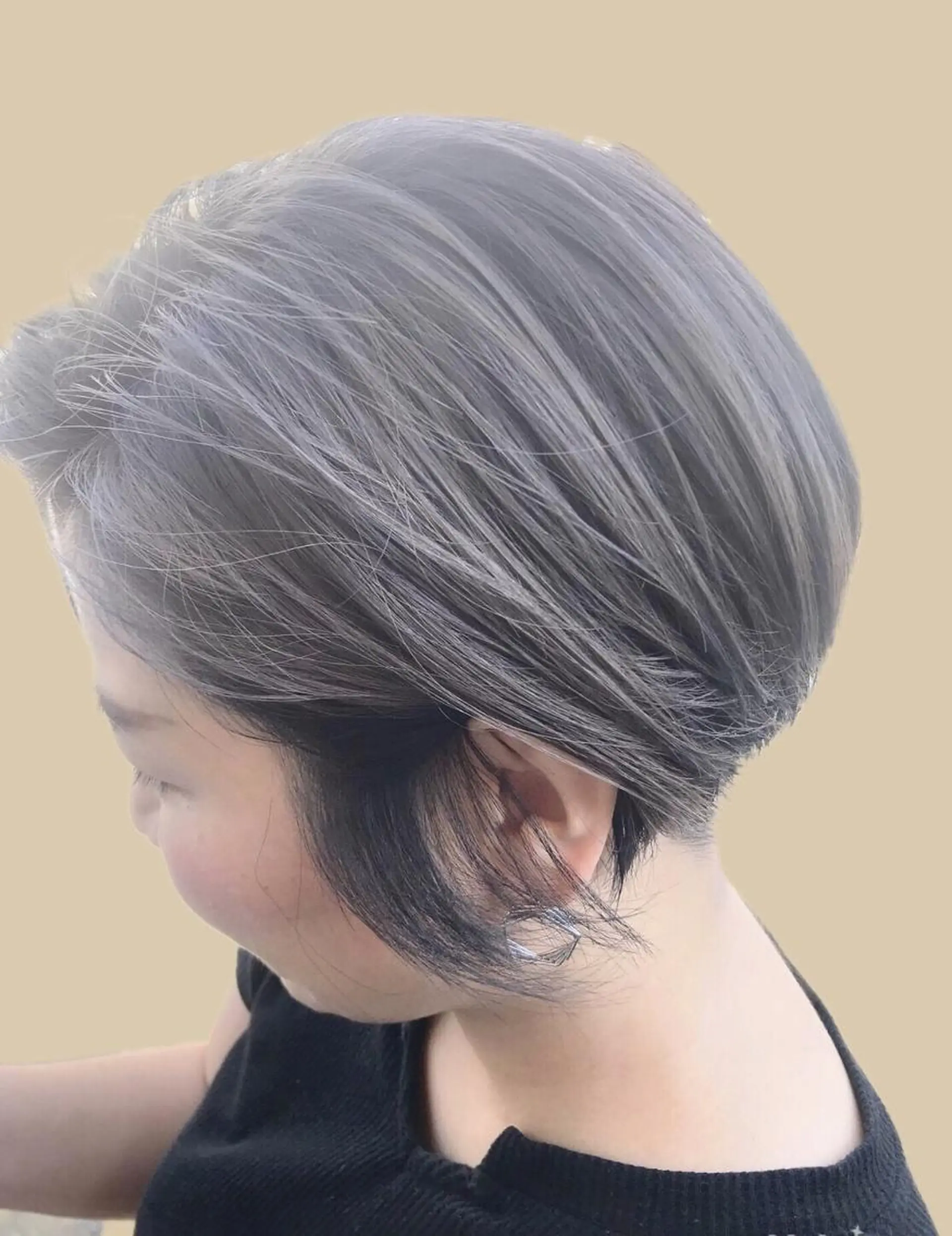 ショート カラー hair works raptureのヘアスタイル