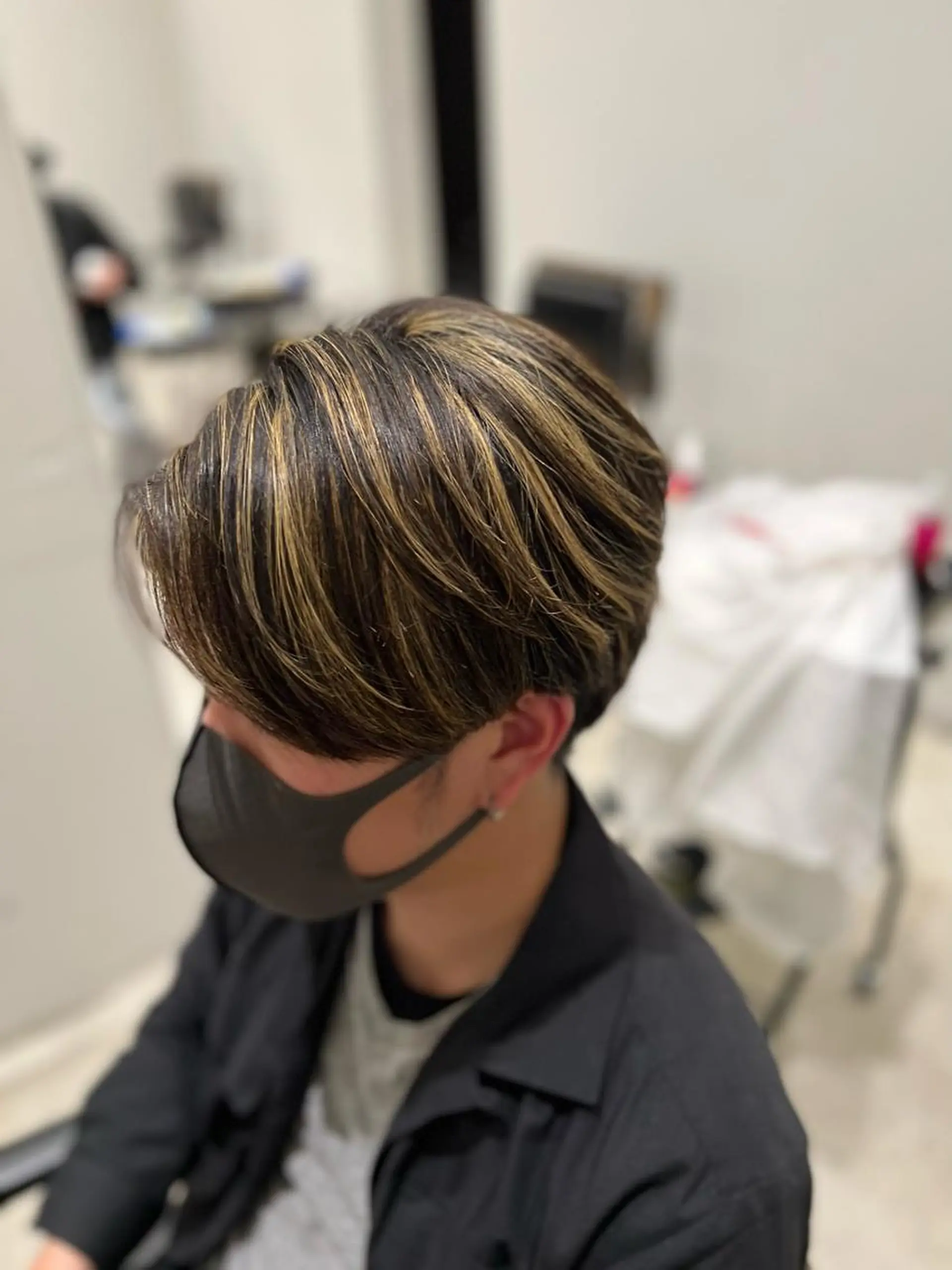 メンズ メンズハイライト ゴートゥデイシェアサロン表参道店所属・24時間受付可🕒 艶髪のヘアスタイル